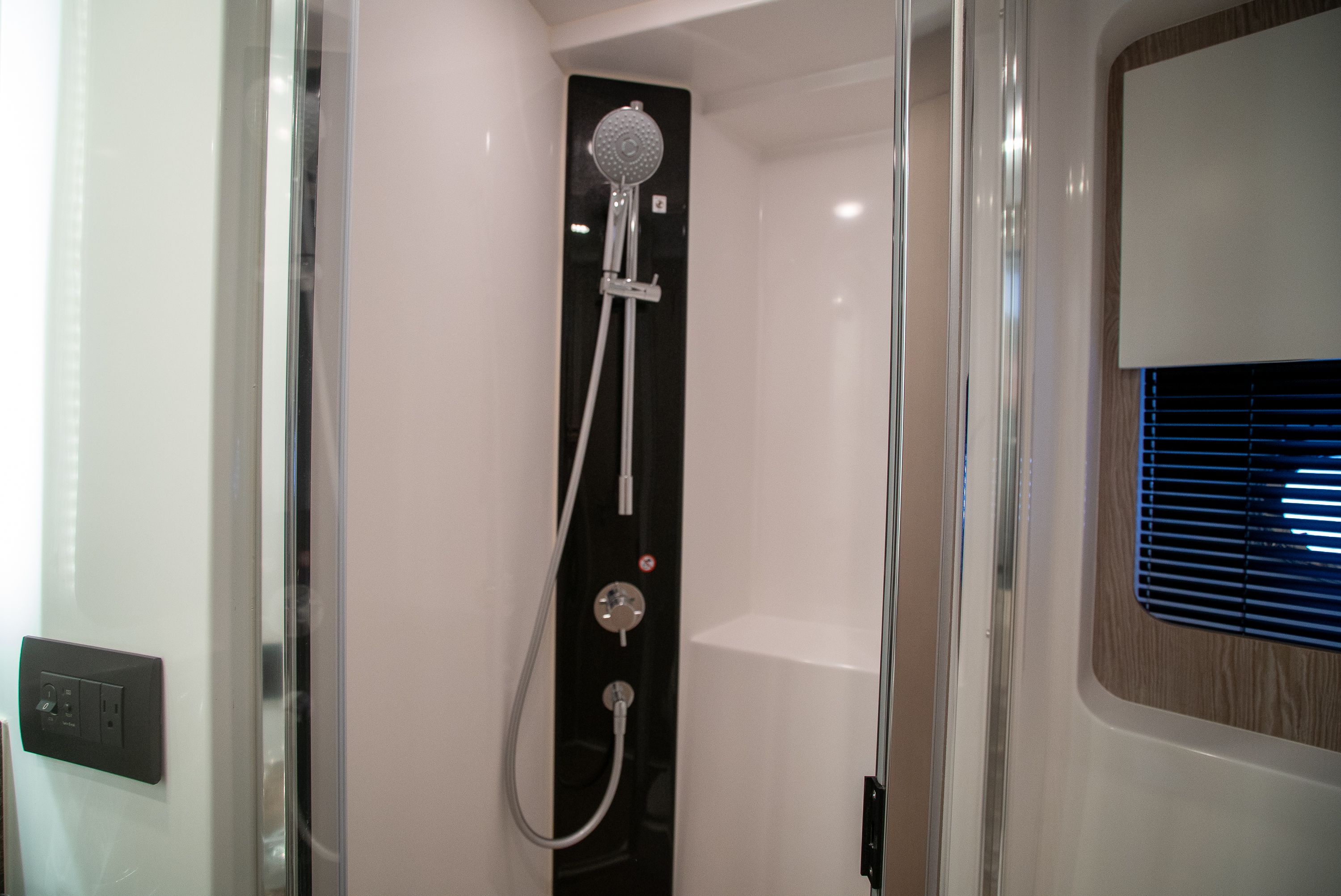 2025 Azimut S6 Image Thumbnail #31