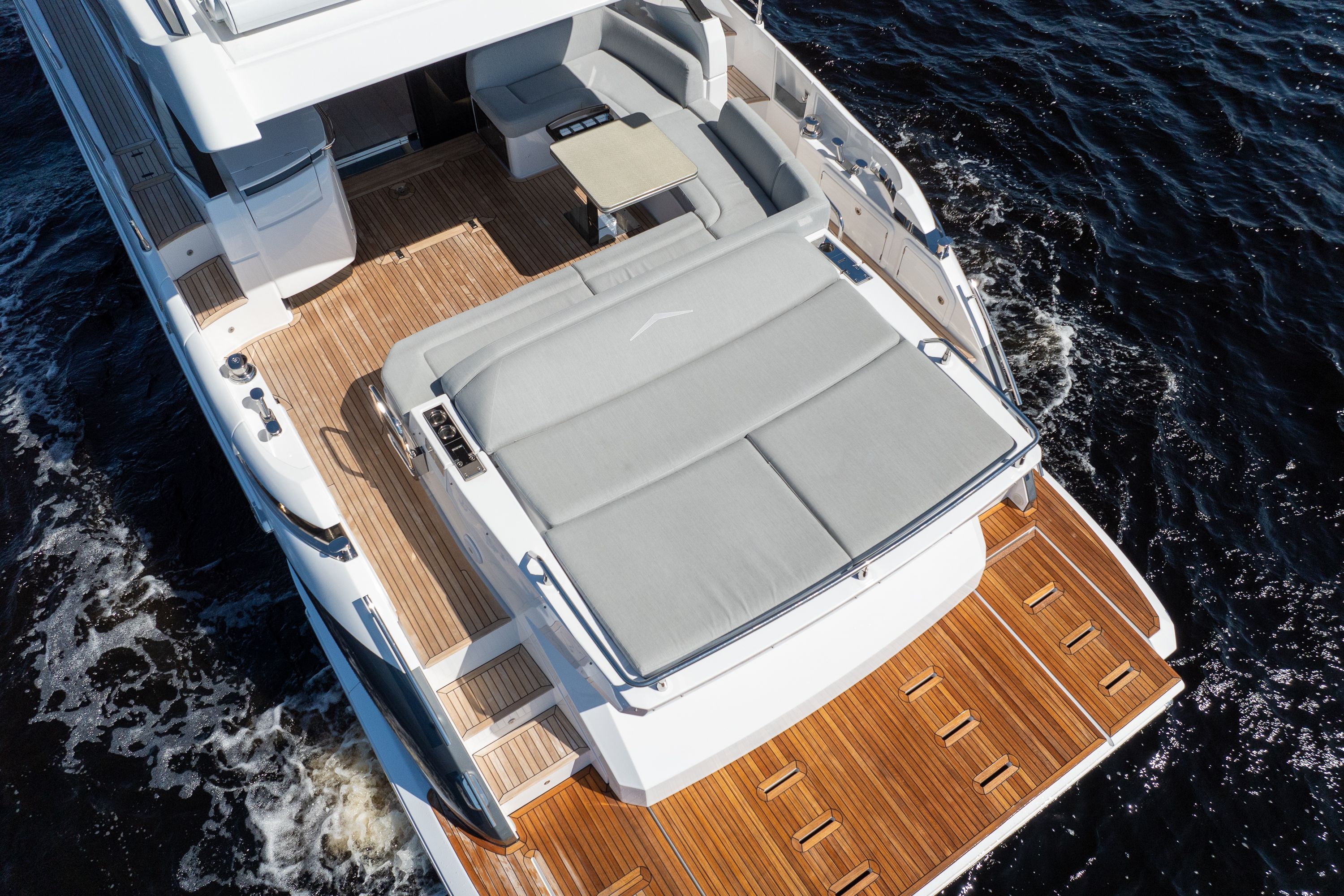 2025 Azimut S6 Image Thumbnail #5