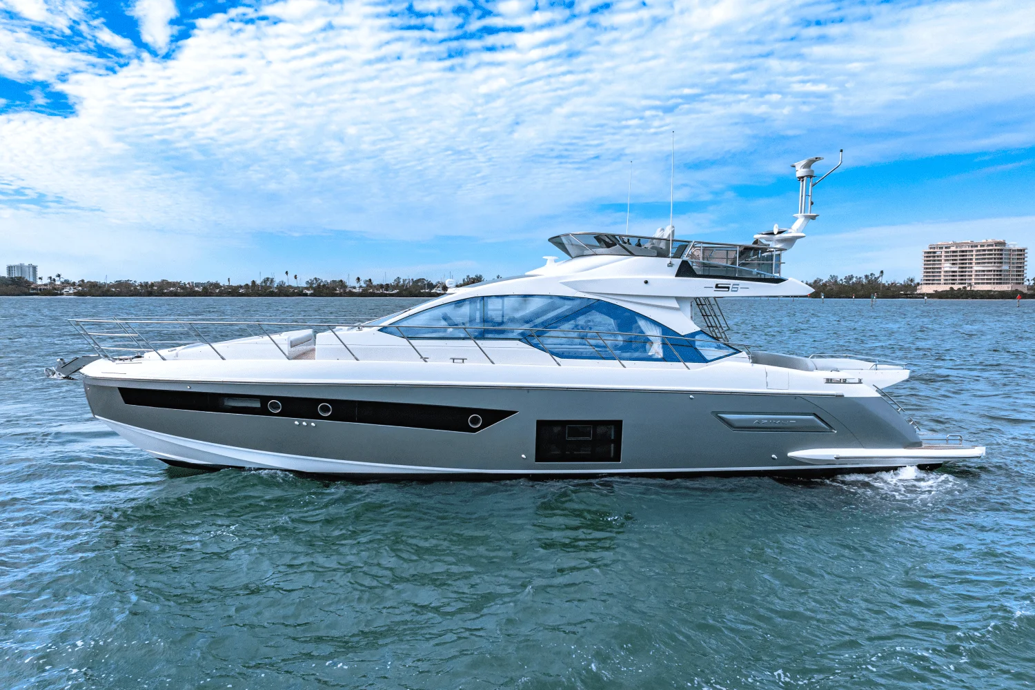 2025 Azimut S6 Image Thumbnail #1