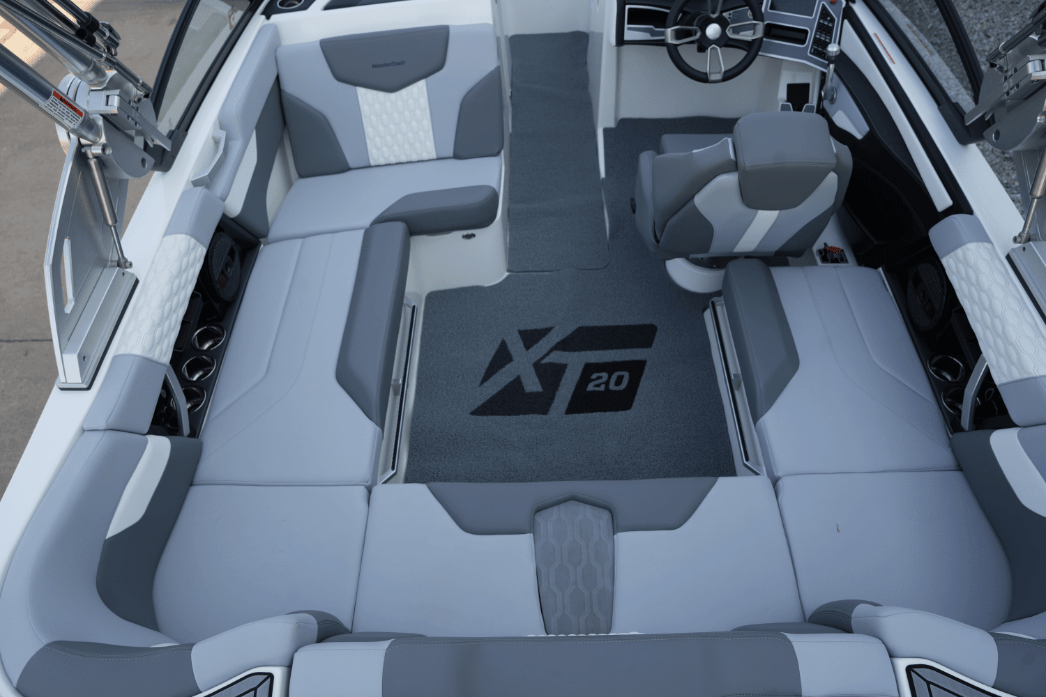 2023 Mastercraft XT20 Image Thumbnail #9