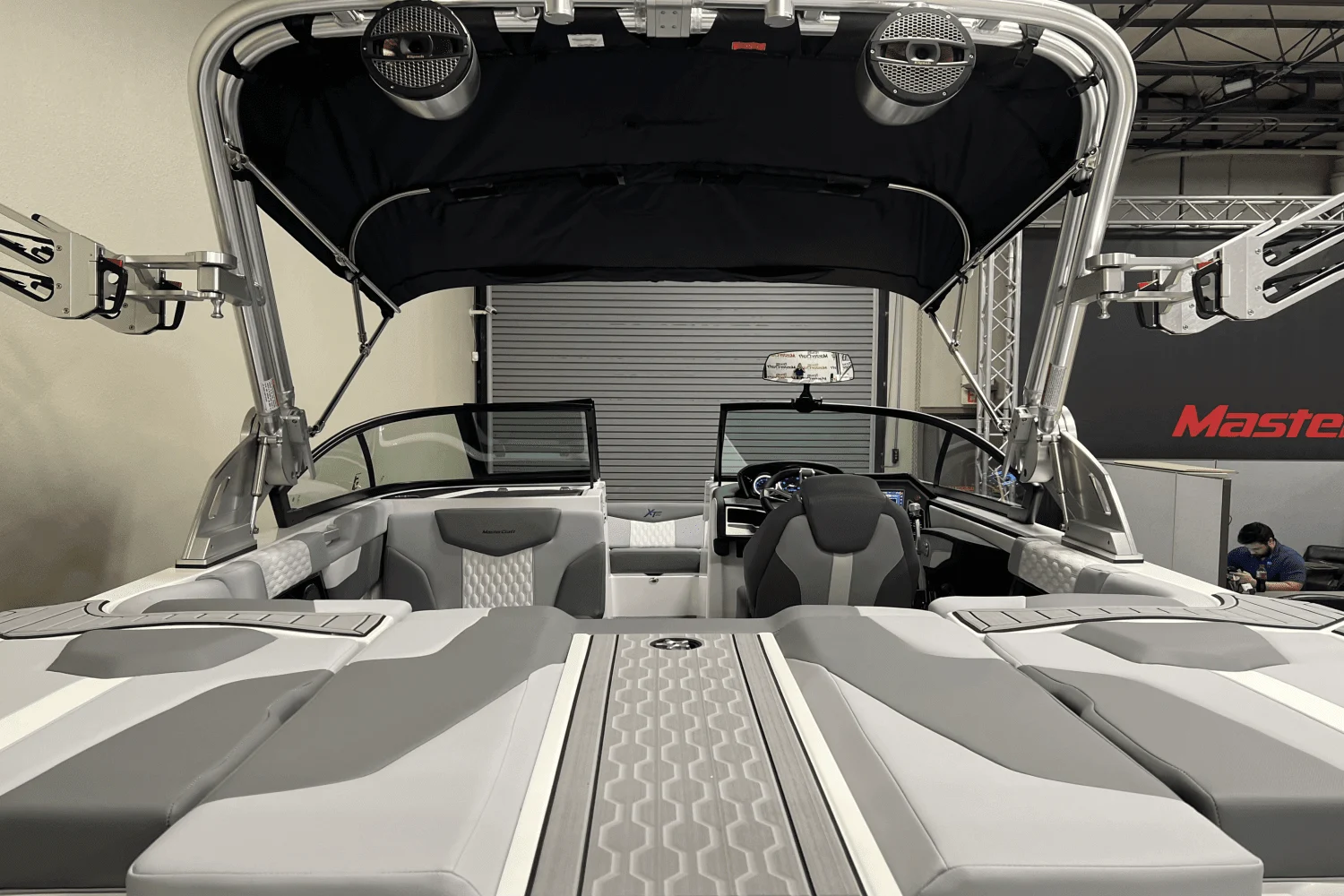 2023 Mastercraft XT20 Image Thumbnail #3