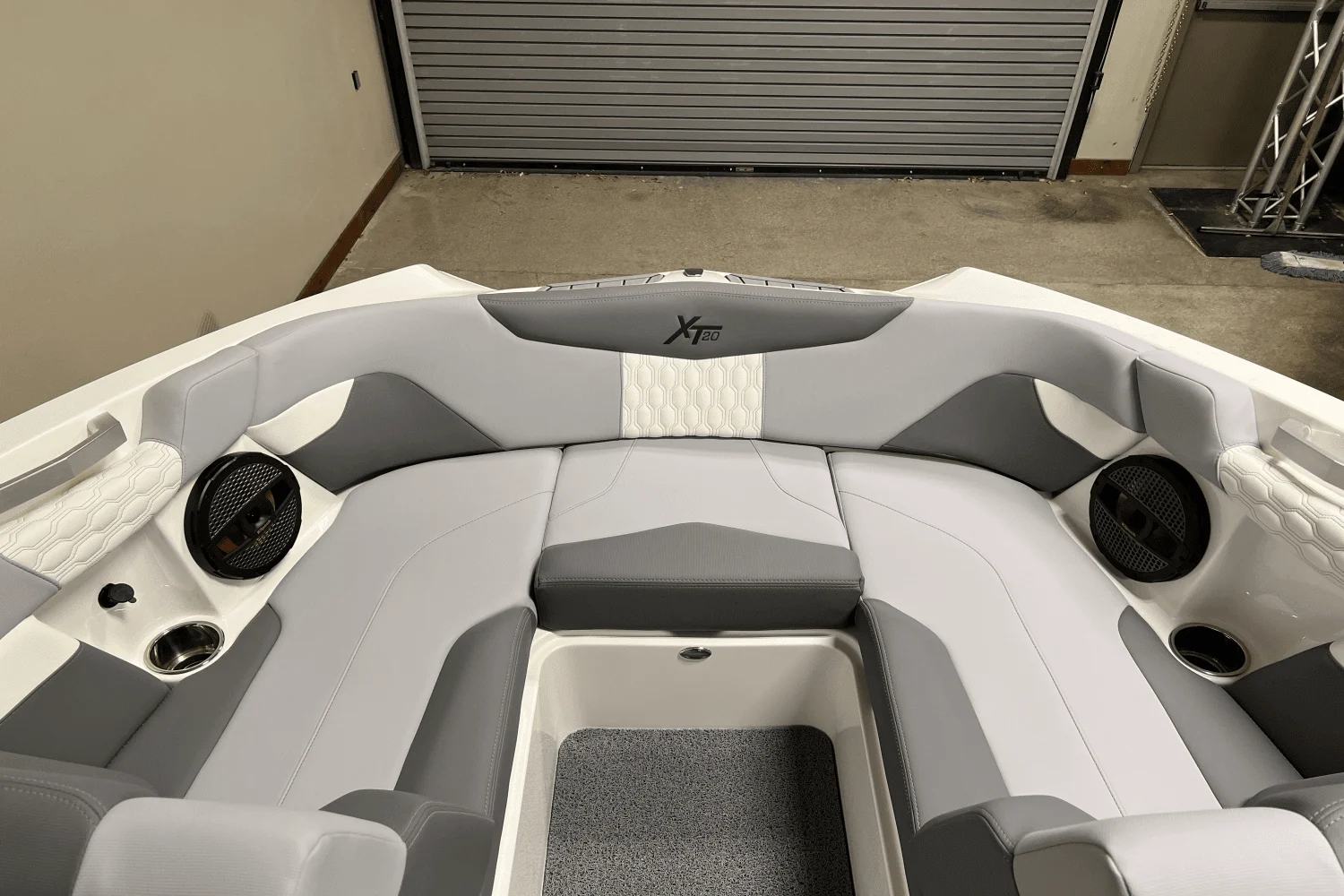 2023 Mastercraft XT20 Image Thumbnail #11