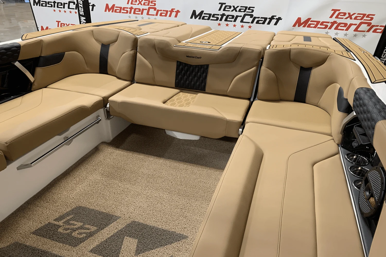 2023 Mastercraft XT22 T Image Thumbnail #9