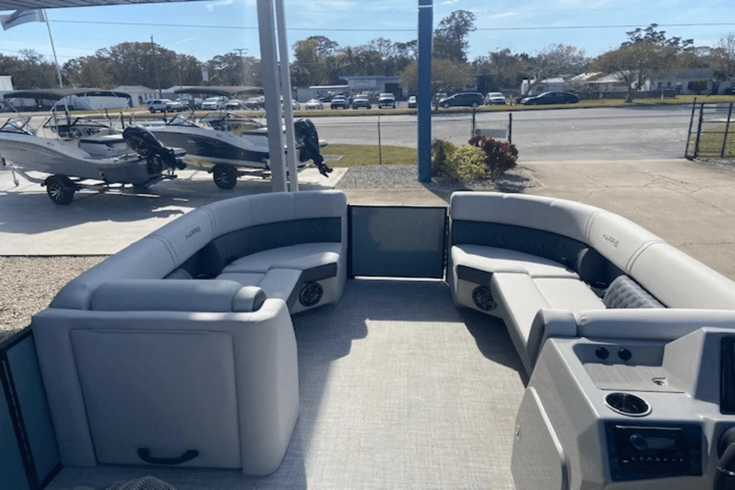 2023 Harris
                                                             Sunliner 230 Image Thumbnail #7