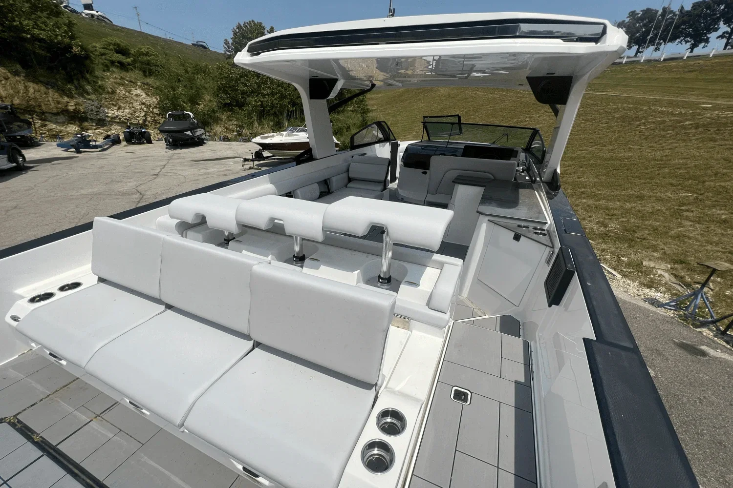 2023 Aviara AV36 Image Thumbnail #12