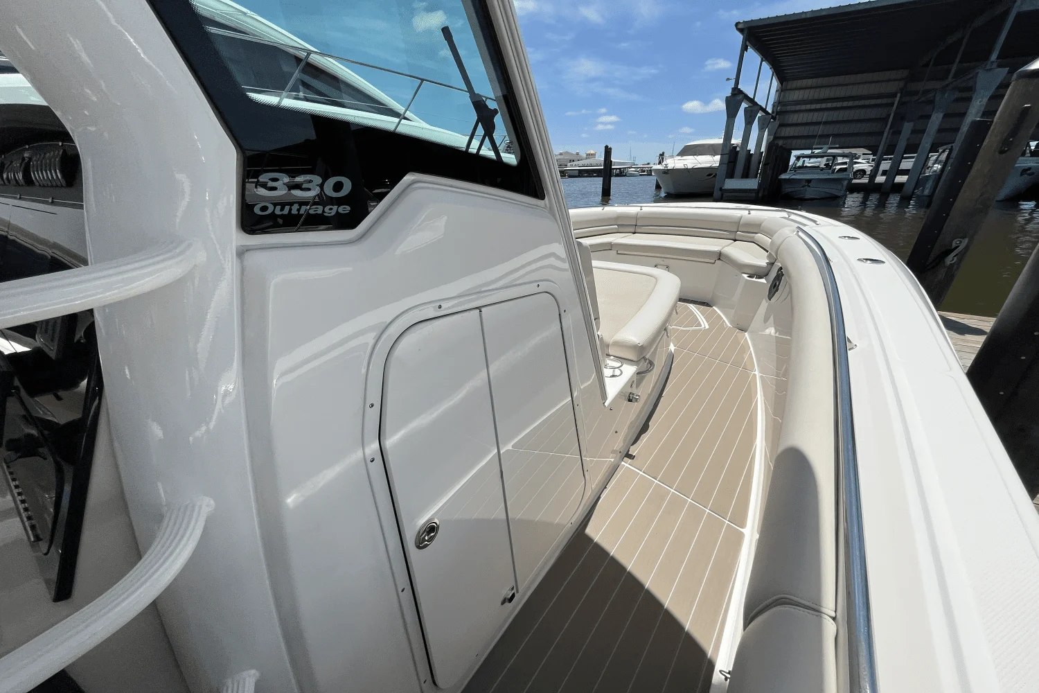 2022 Boston Whaler
                                                             330 Outrage Image Thumbnail #12