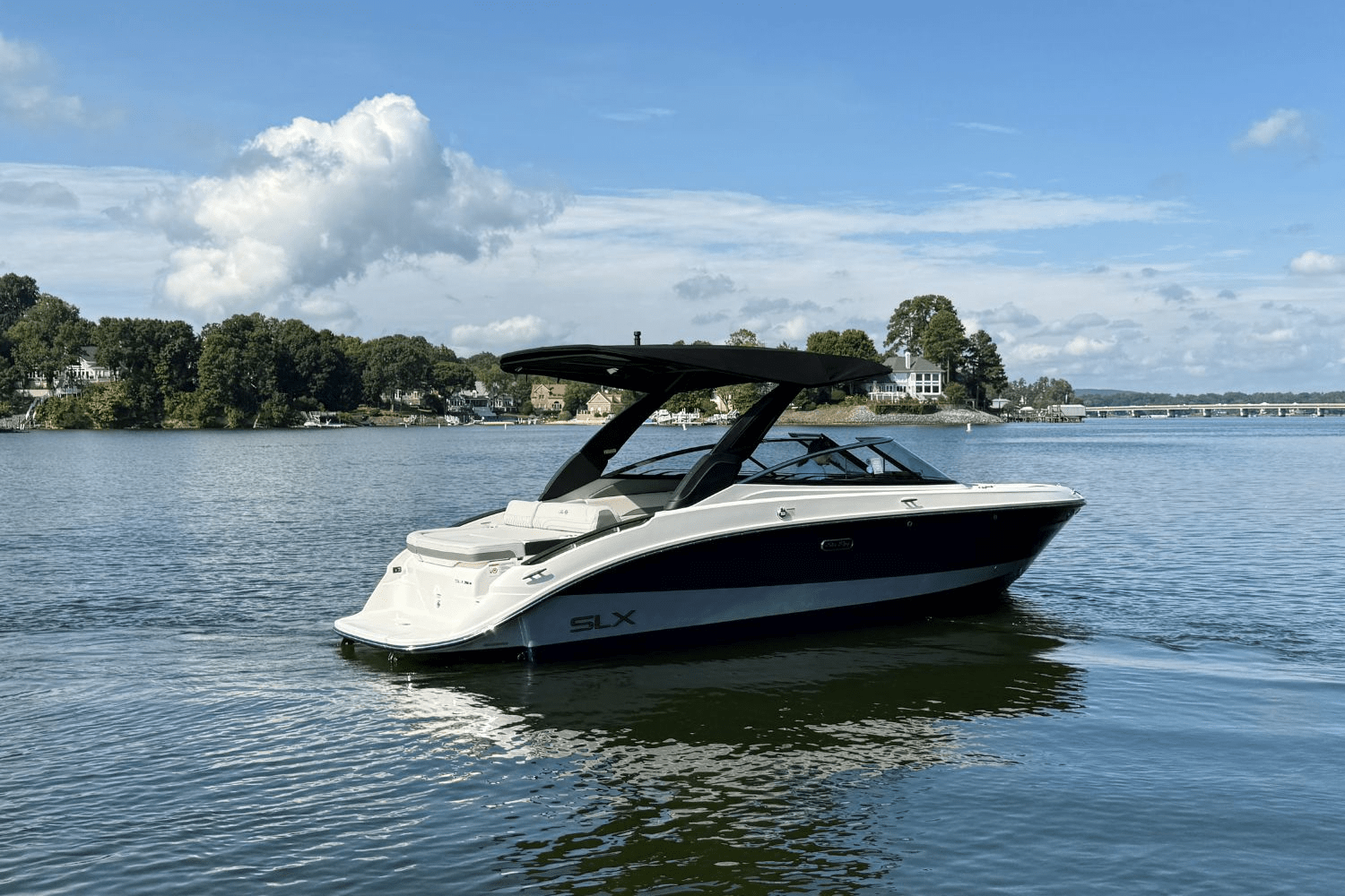 2024 Sea Ray SLX 260 Surf Image Thumbnail #1