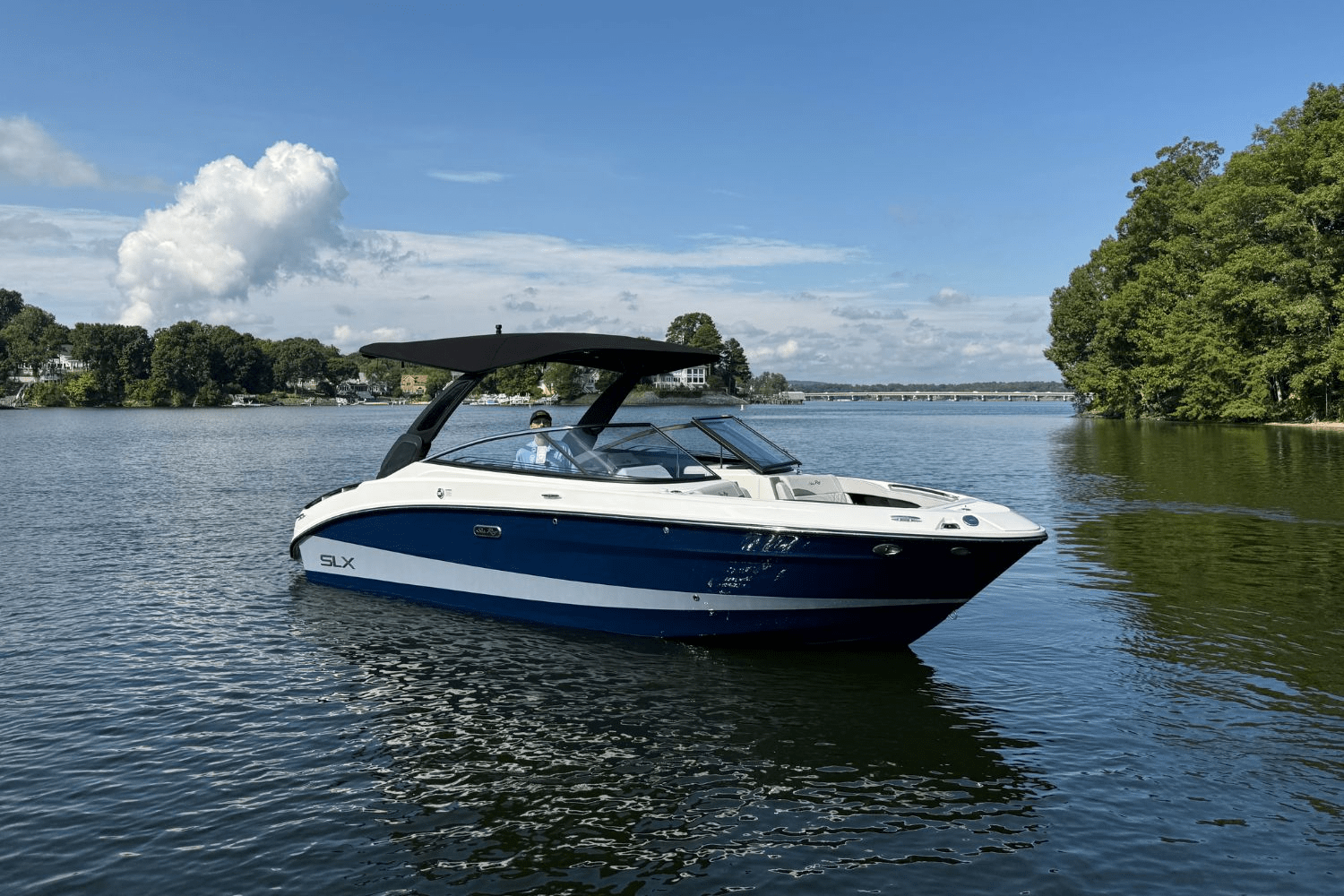 2024 Sea Ray SLX 260 Surf Image Thumbnail #8