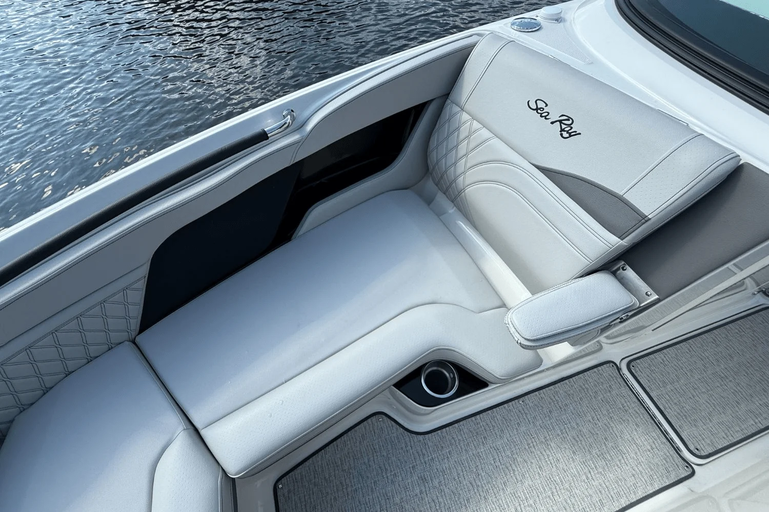 2024 Sea Ray SLX 260 Surf Image Thumbnail #29