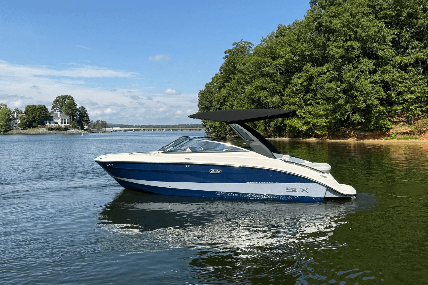 2024 Sea Ray SLX 260 Surf Image Thumbnail #0