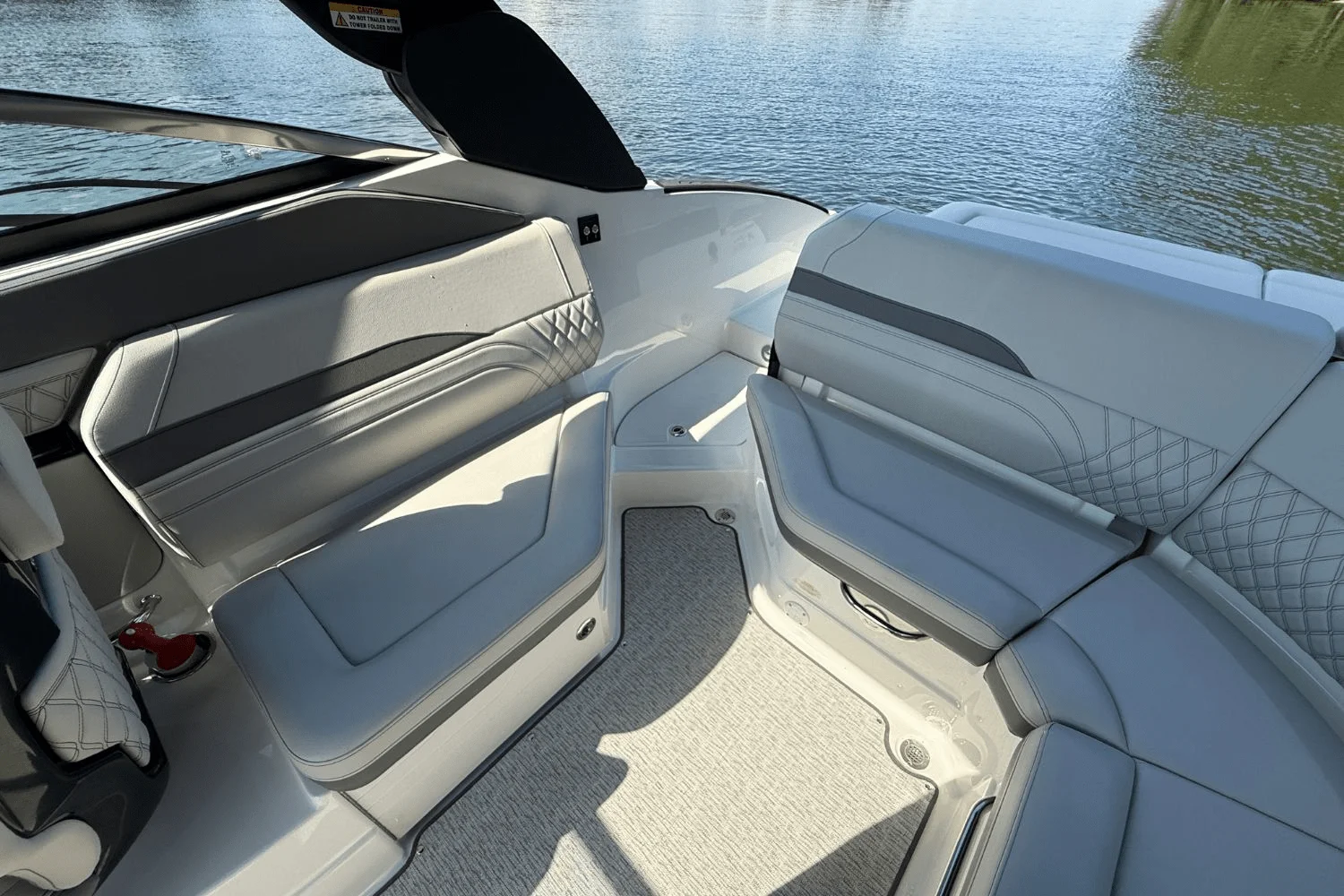 2024 Sea Ray SLX 260 Surf Image Thumbnail #17