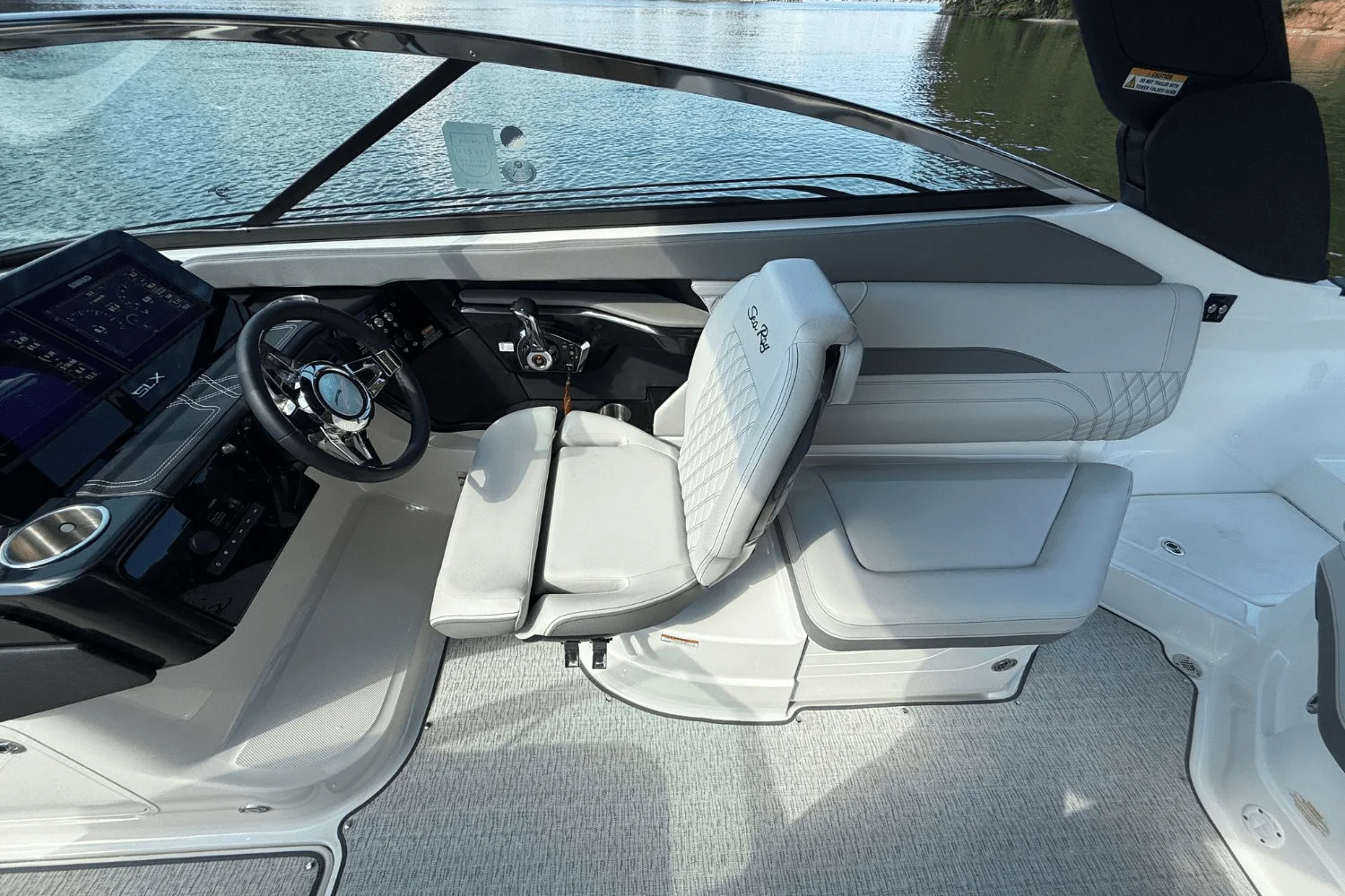 2024 Sea Ray SLX 260 Surf Image Thumbnail #19