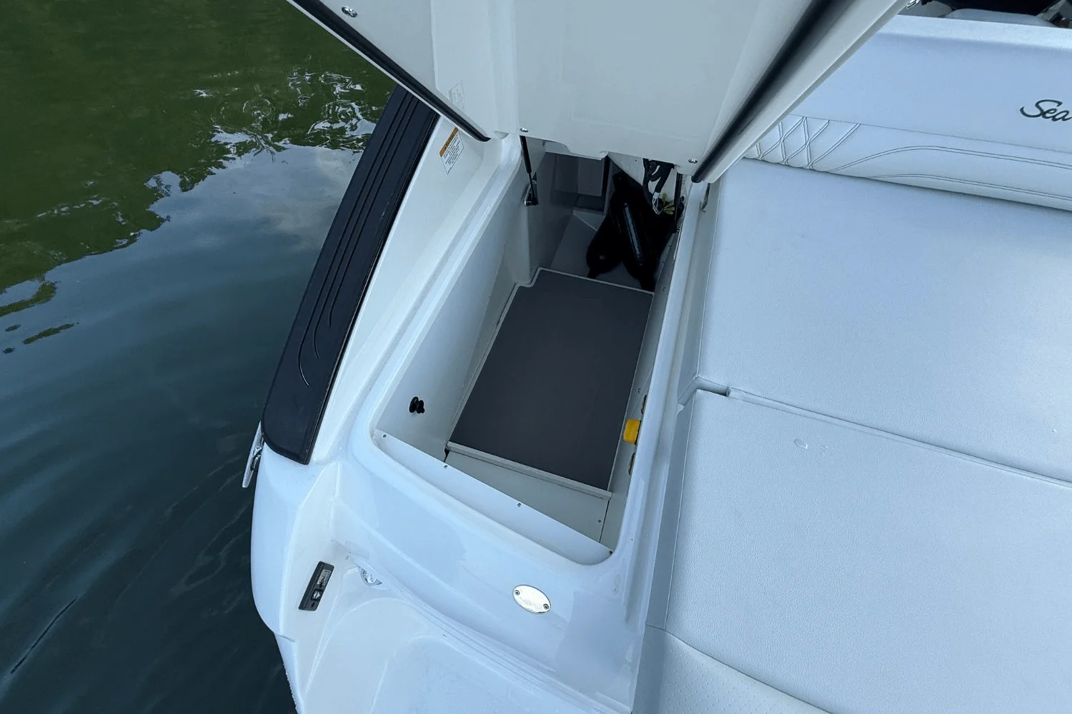 2024 Sea Ray SLX 260 Surf Image Thumbnail #11