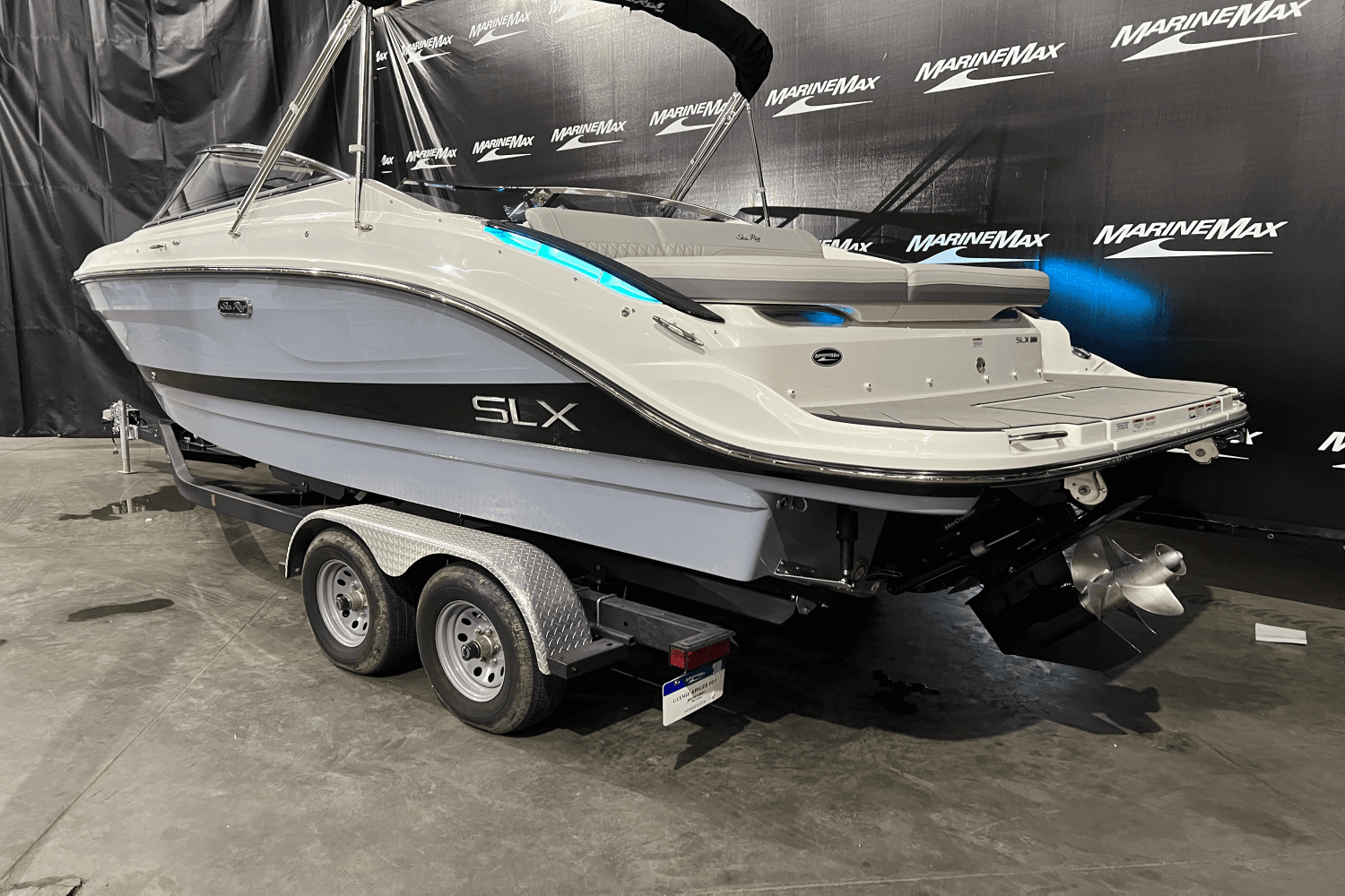 Thumbnail 3 for 2024 Sea Ray SLX 260