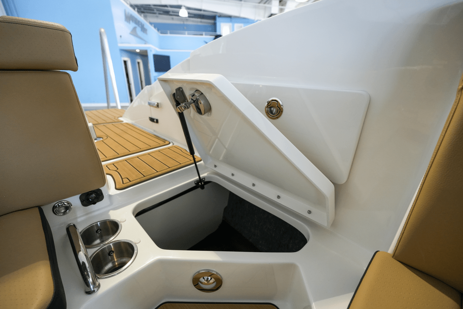 2024 Sea Ray
                                                             SPX 230 Outboard Image Thumbnail #23