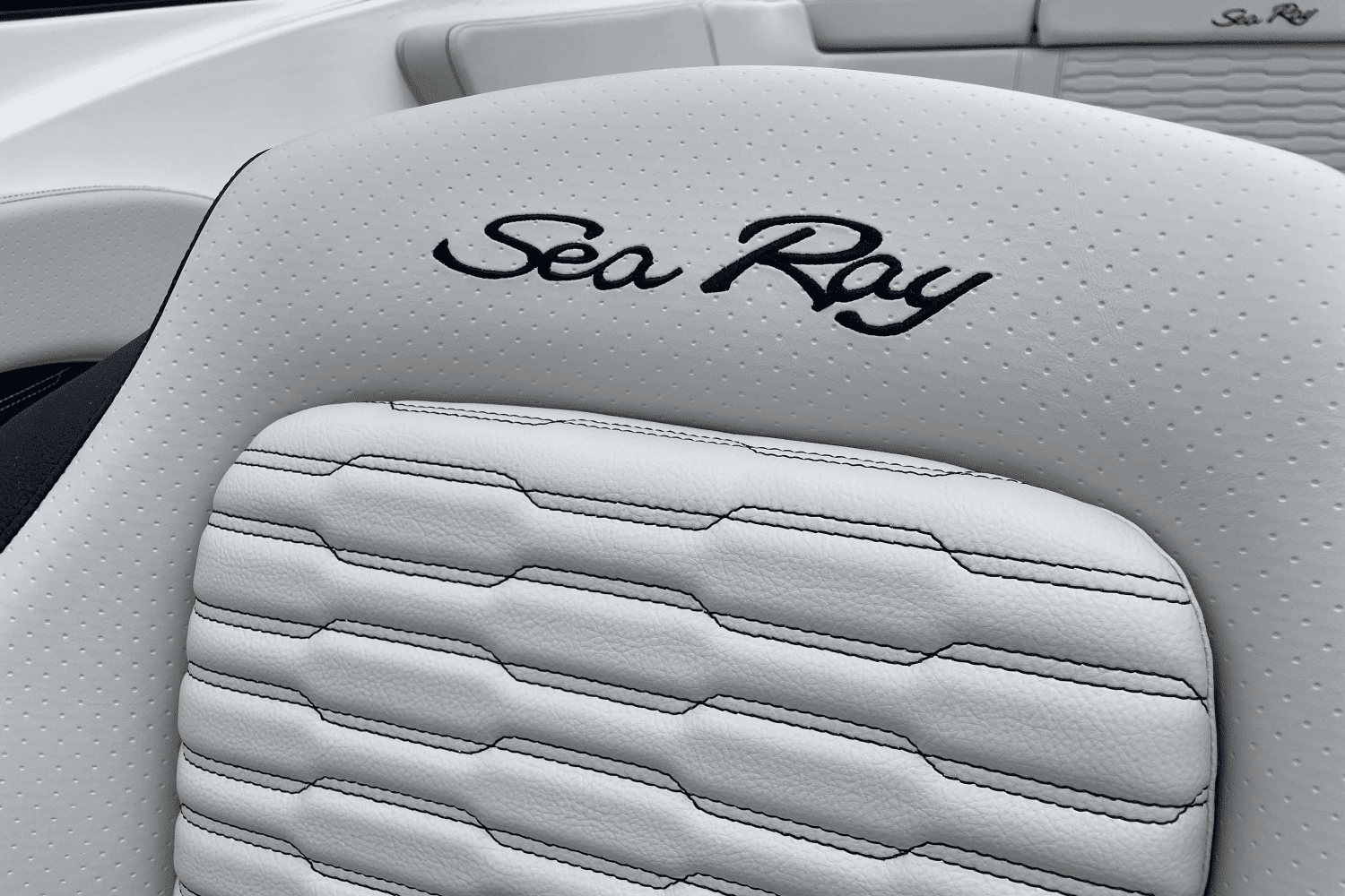 2024 Sea Ray
                                                             SPX 230 Outboard Image Thumbnail #11