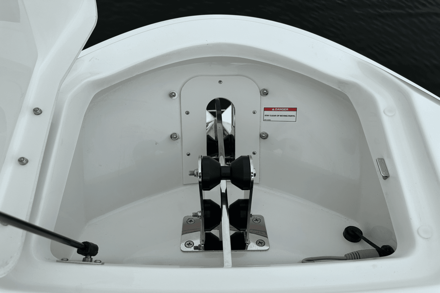 2024 Sea Ray
                                                             400 SLX Outboard Image Thumbnail #77