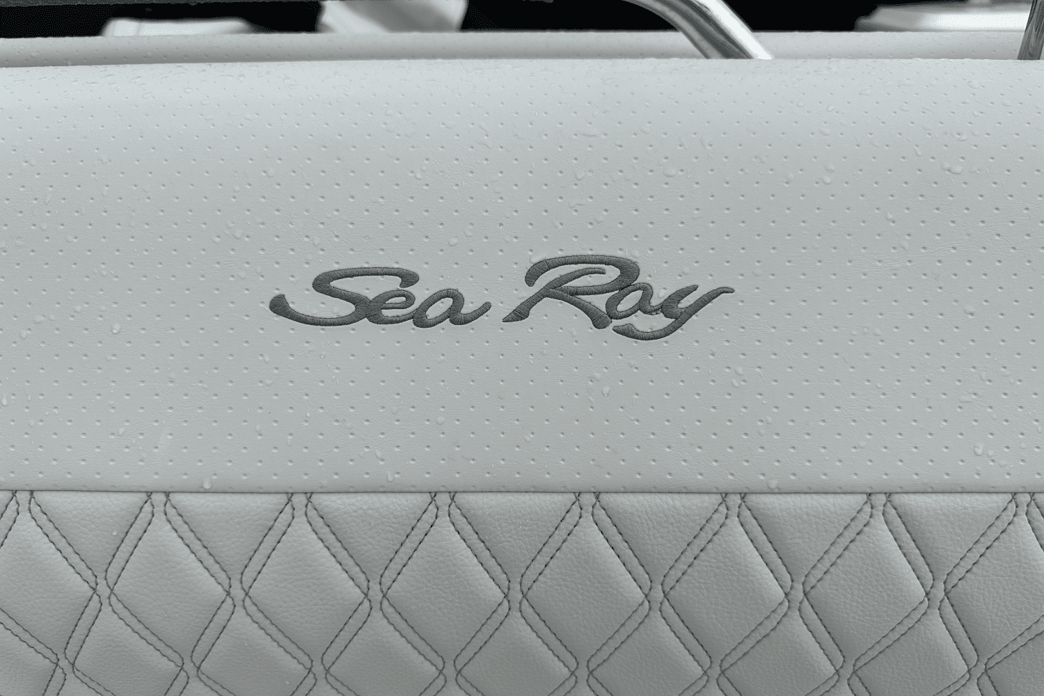 2024 Sea Ray
                                                             400 SLX Outboard Image Thumbnail #23