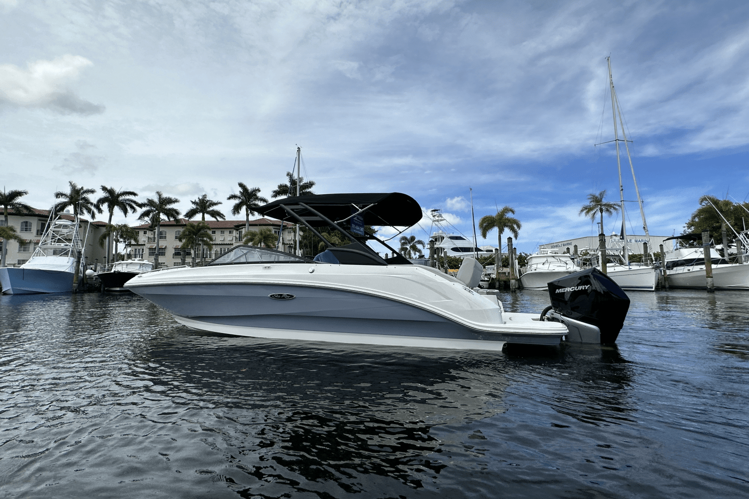 2024 Sea Ray
                                                             SDX 250 Outboard Image Thumbnail #26