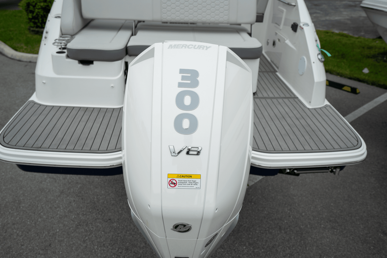 2024 Sea Ray
                                                             SDX 250 Outboard Image Thumbnail #4