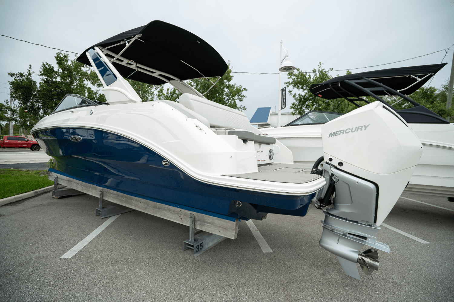 2024 Sea Ray SDX 250 Outboard Image Thumbnail #1