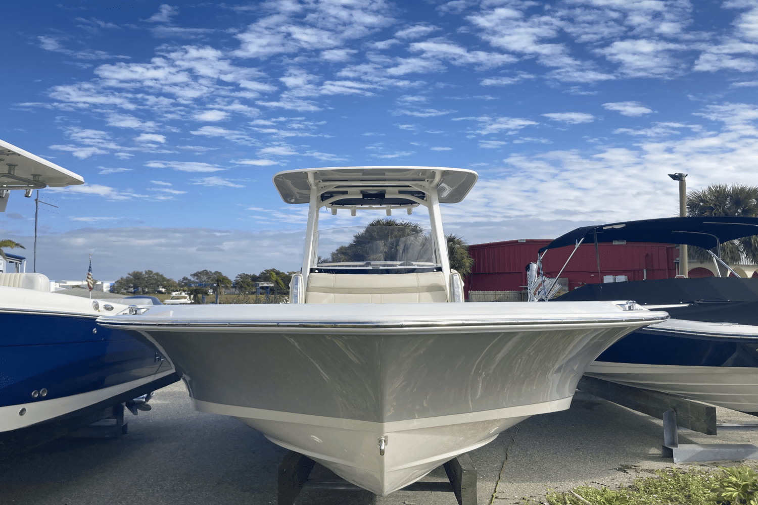 2024 Boston Whaler 250 Dauntless Image Thumbnail #2