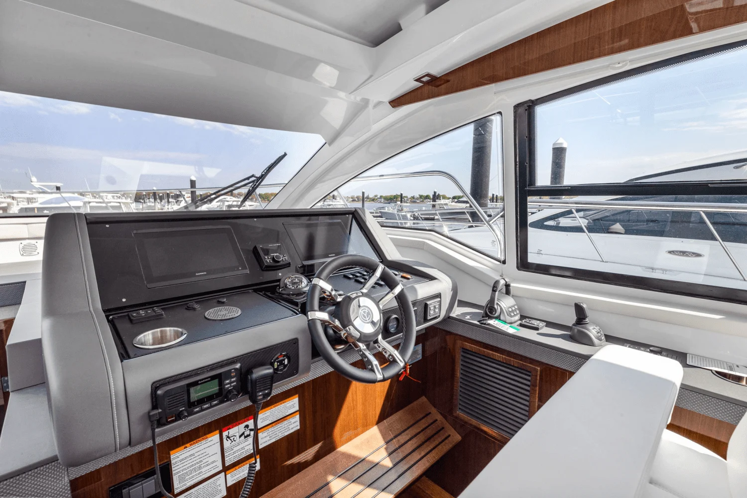 2023 Cruisers Yachts
                                                             42 Cantius Image Thumbnail #25