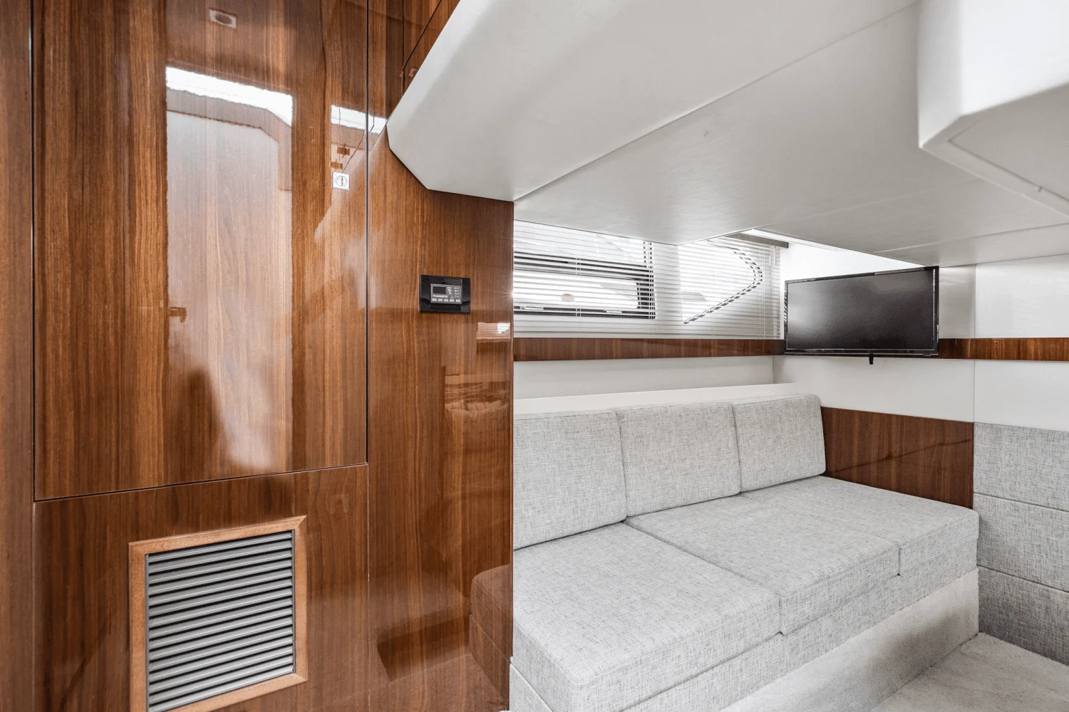 2023 Cruisers Yachts
                                                             42 Cantius Image Thumbnail #31