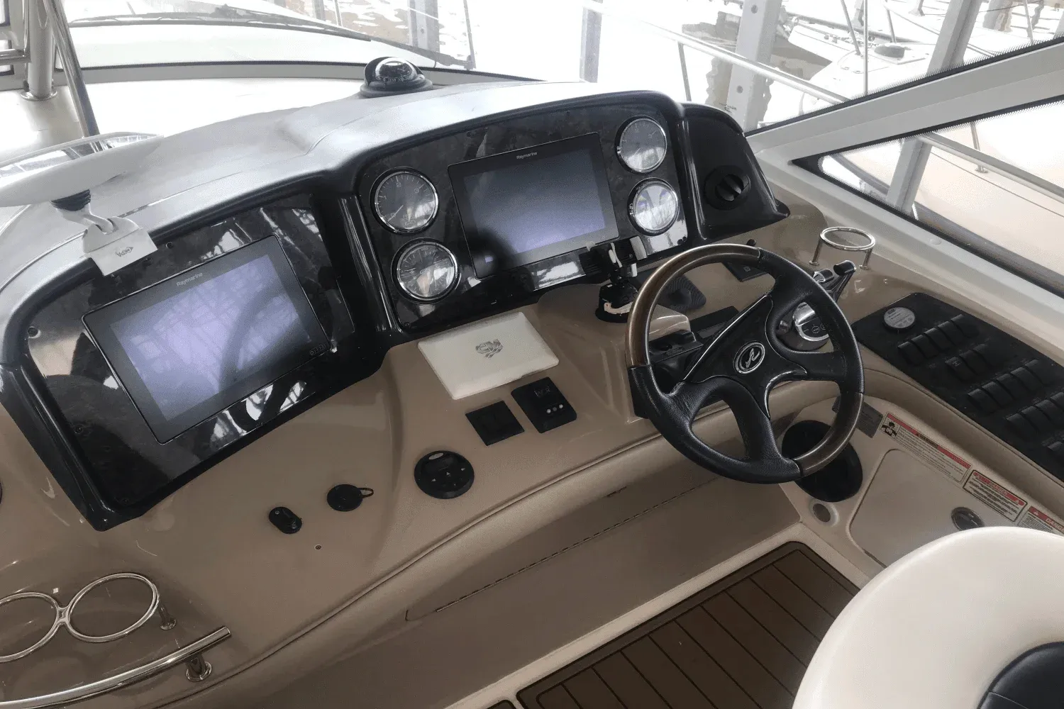 2009 Sea Ray 52 SUNDANCER Image Thumbnail #24