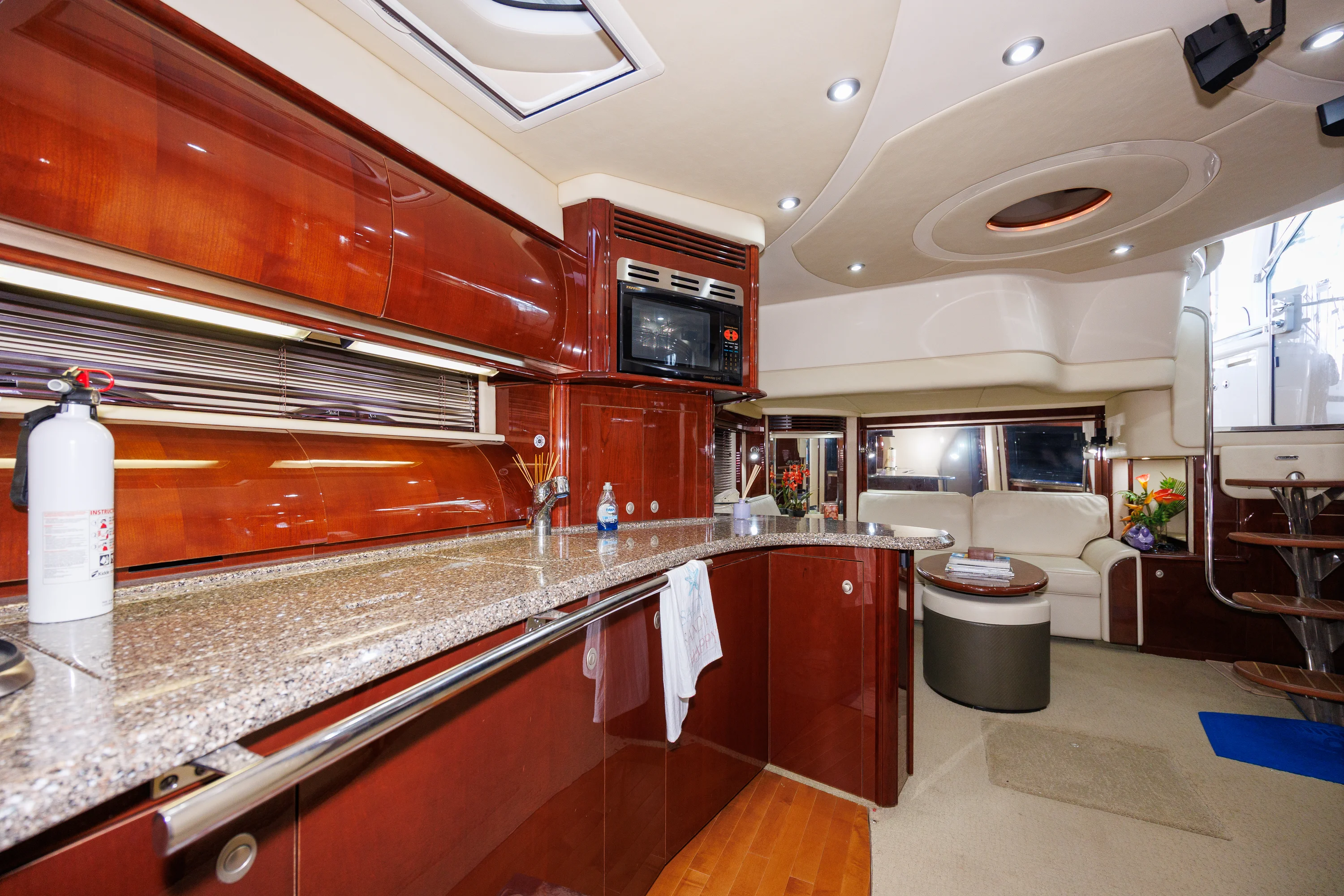 2009 Sea Ray 52 SUNDANCER Image Thumbnail #24