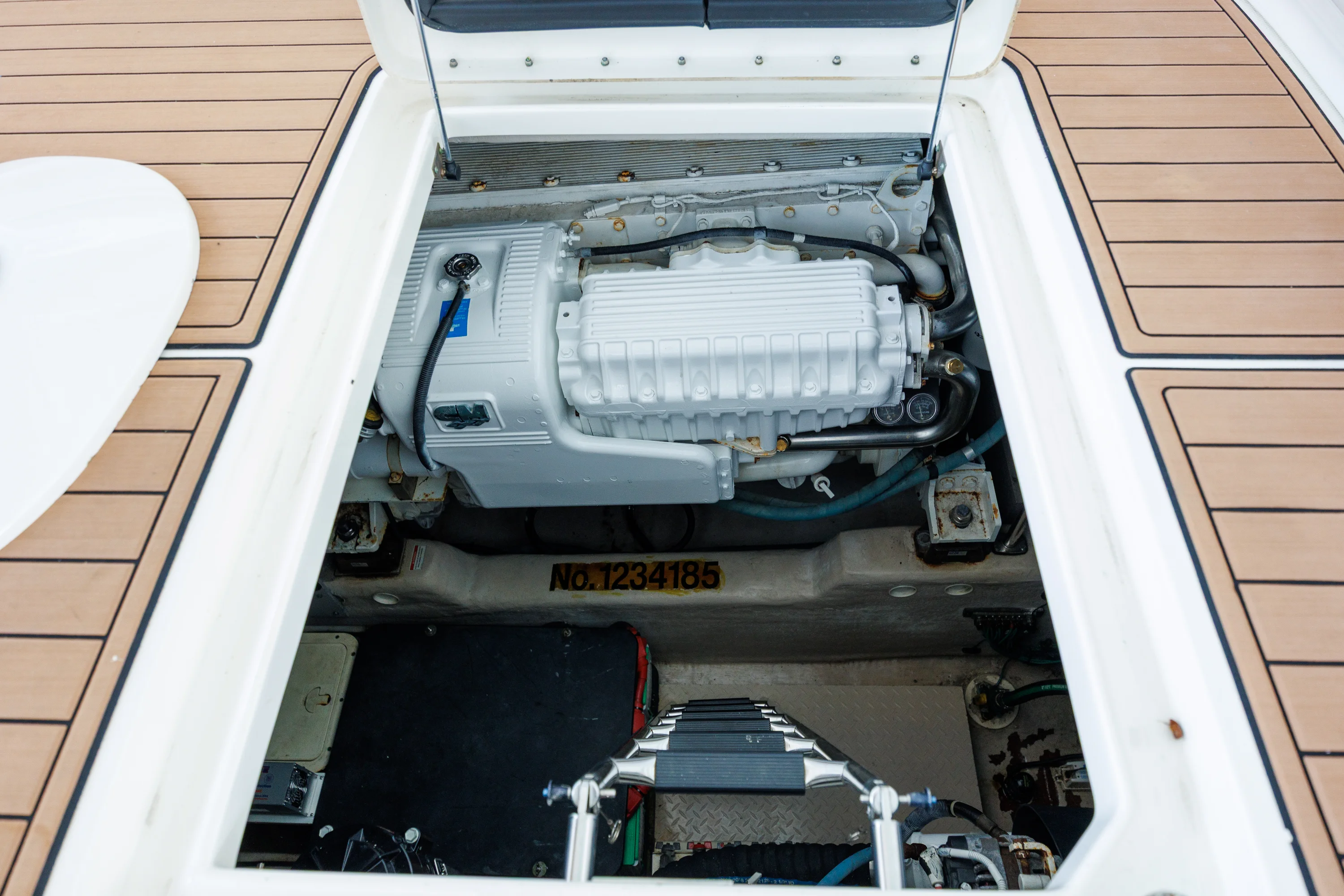 2009 Sea Ray 52 SUNDANCER Image Thumbnail #36