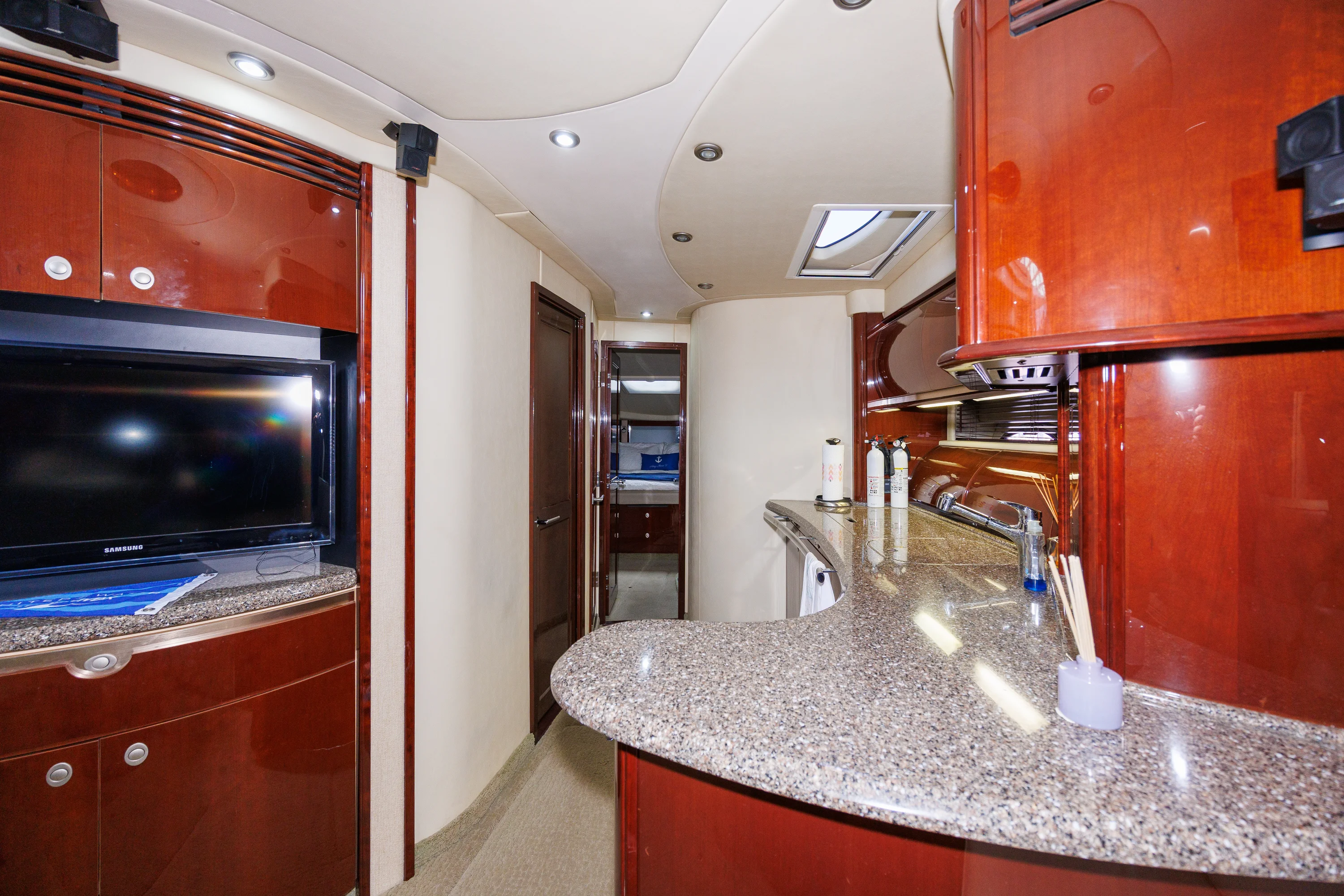 2009 Sea Ray 52 SUNDANCER Image Thumbnail #25