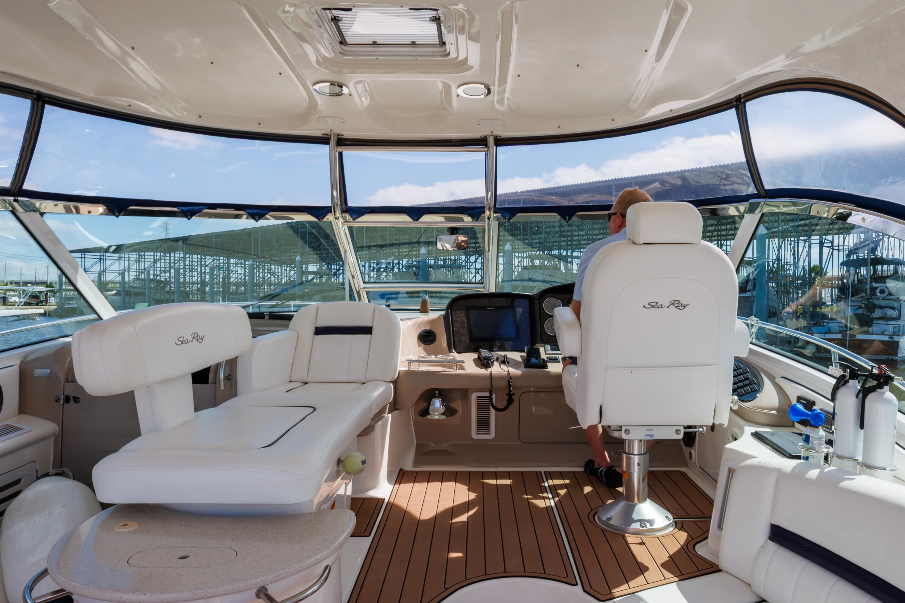 2009 Sea Ray 52 SUNDANCER Image Thumbnail #14