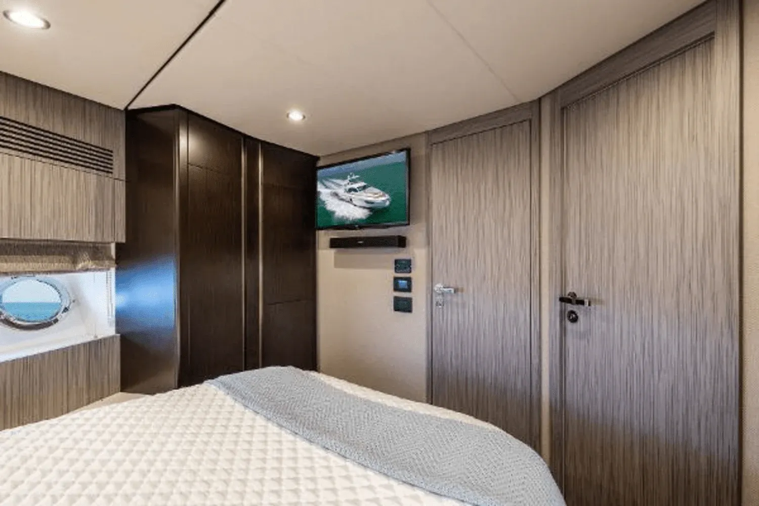 2022 Azimut FLY Image Thumbnail #23