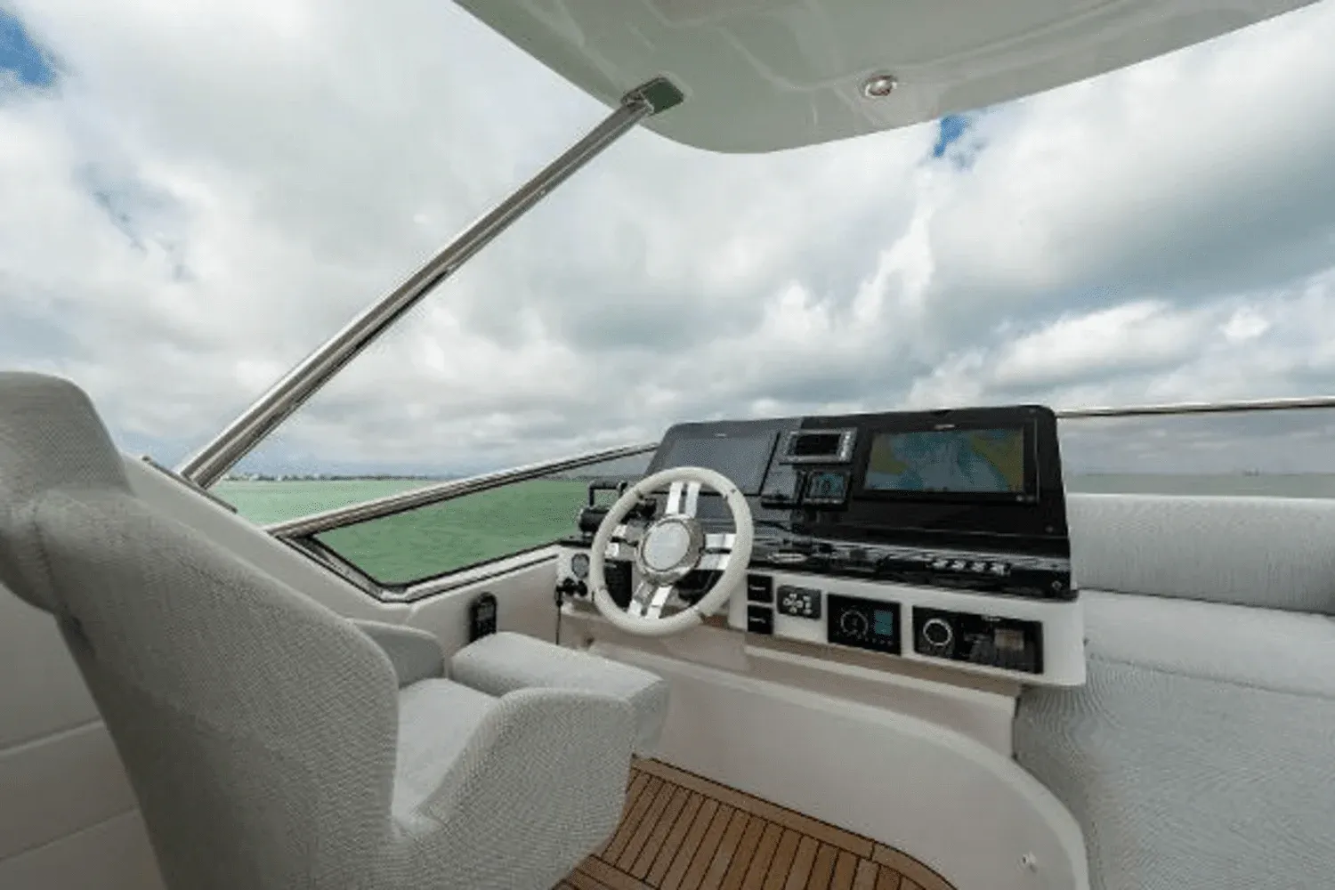 2022 Azimut FLY Image Thumbnail #34