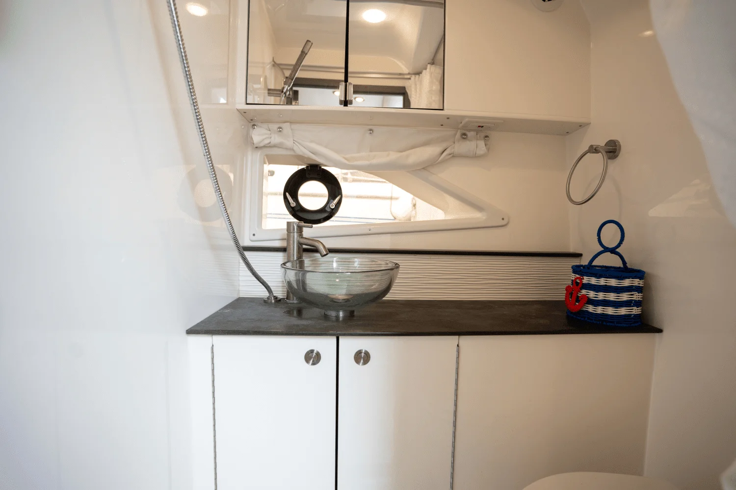 2022 Sea Ray 320 SUNDANCER OB Image Thumbnail #29