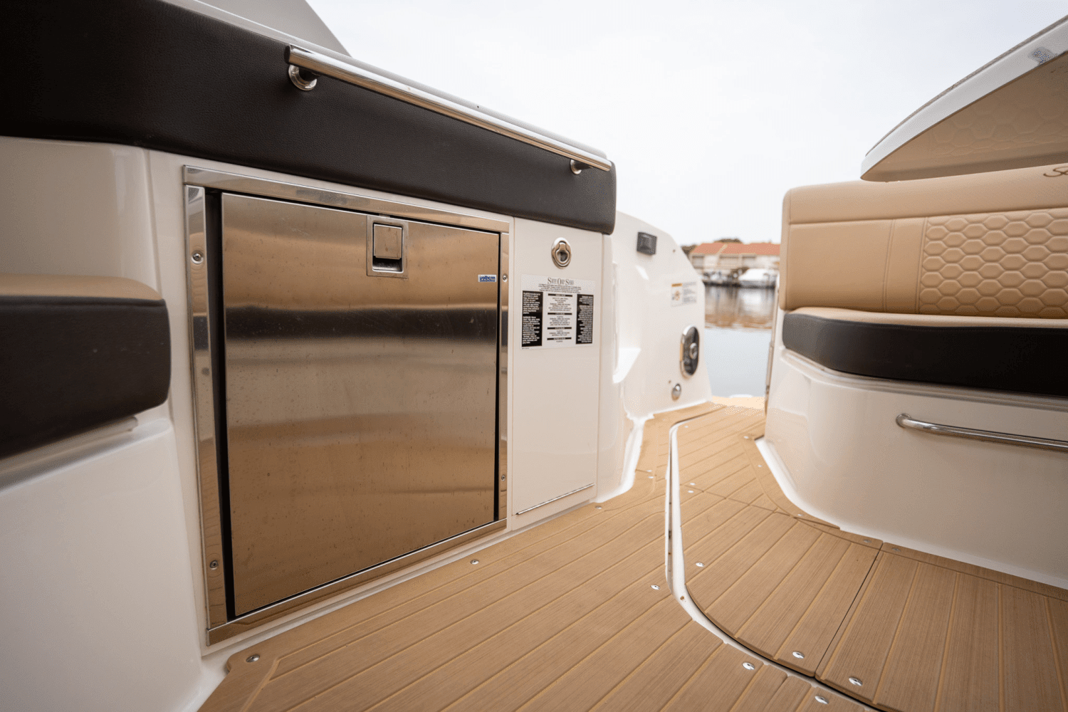 2022 Sea Ray 320 SUNDANCER OB Image Thumbnail #20