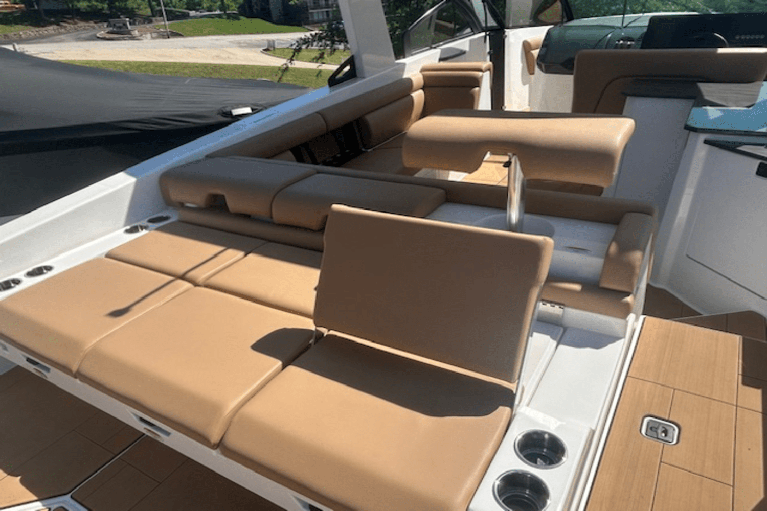 2023 Aviara AV32 Image Thumbnail #15