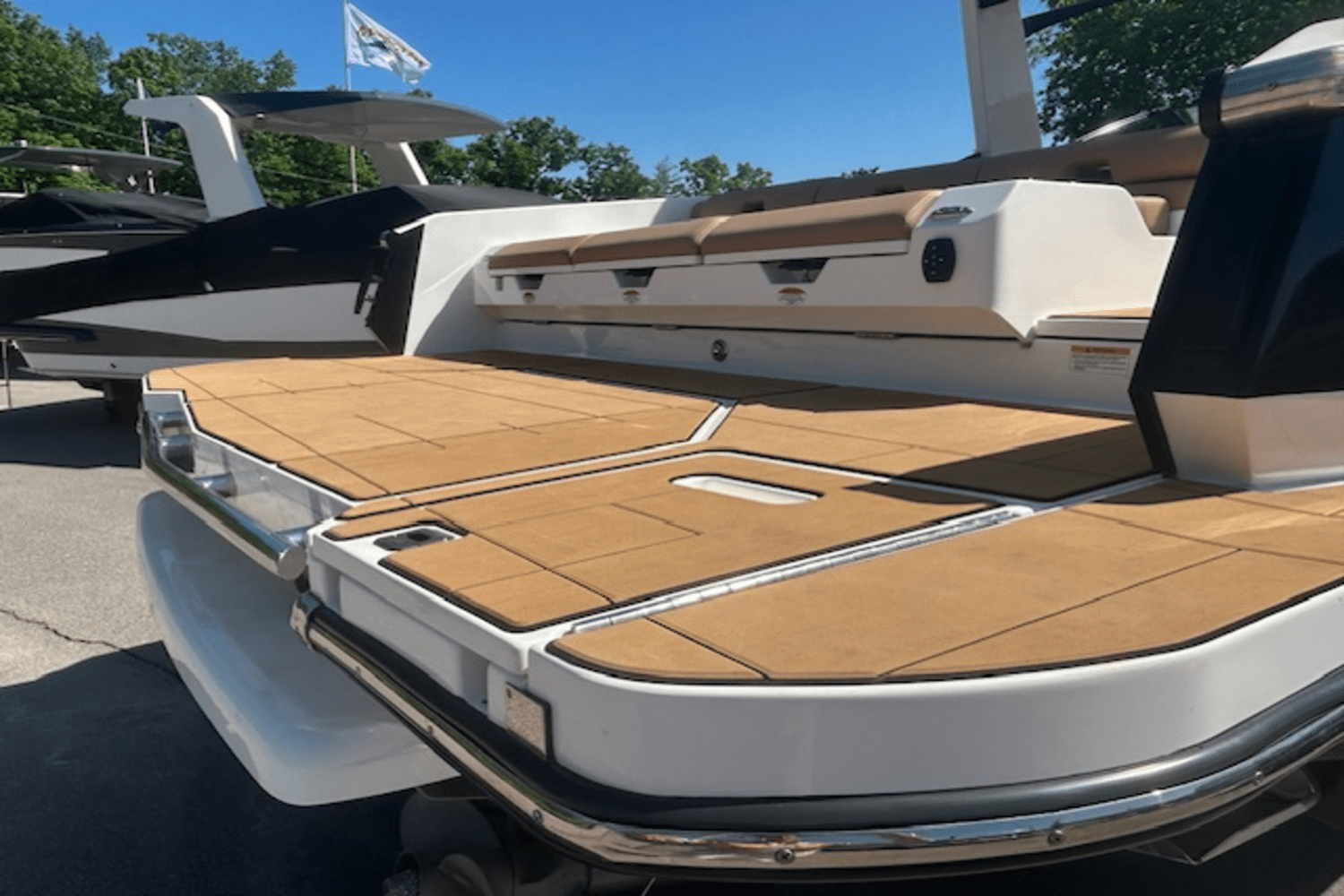 2023 Aviara AV32 Image Thumbnail #10