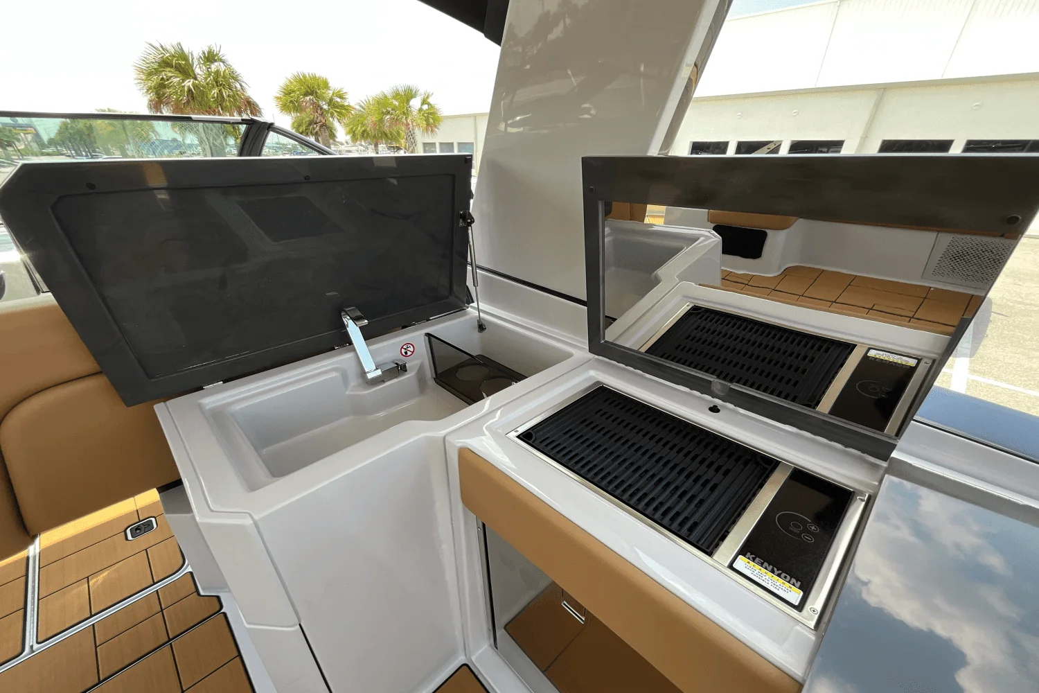 2024 Aviara AV36 Outboard Image Thumbnail #16