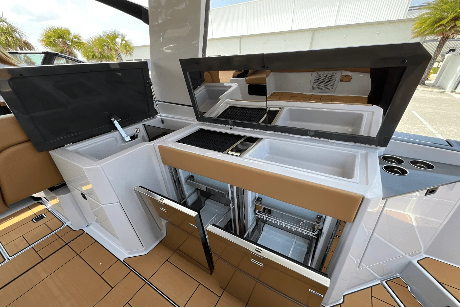 2024 Aviara AV36 Outboard Image Thumbnail #15