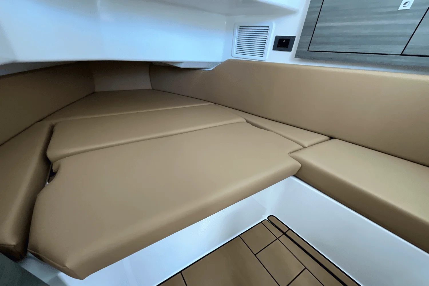 2024 Aviara AV36 Outboard Image Thumbnail #25