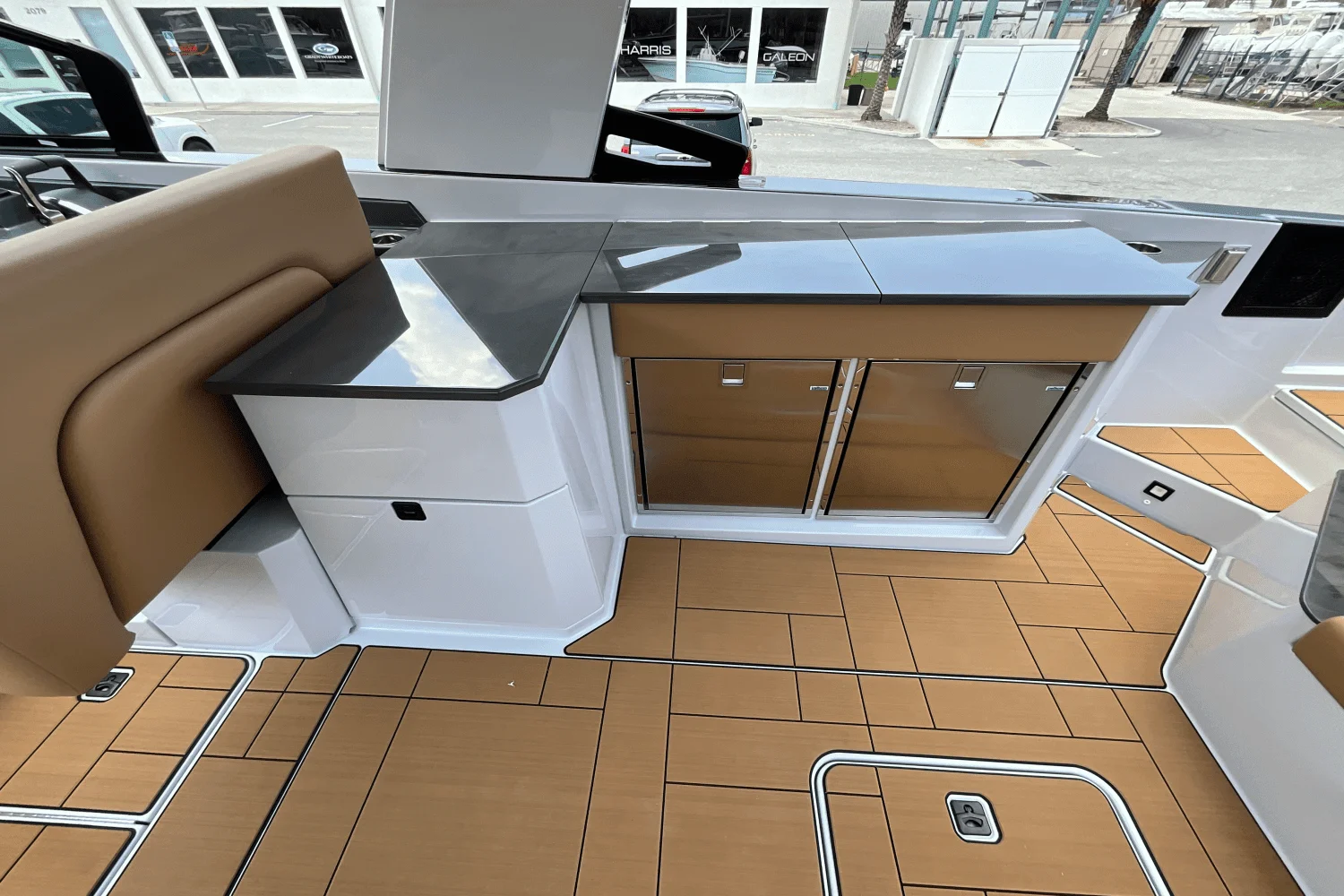 2024 Aviara AV36 Outboard Image Thumbnail #13