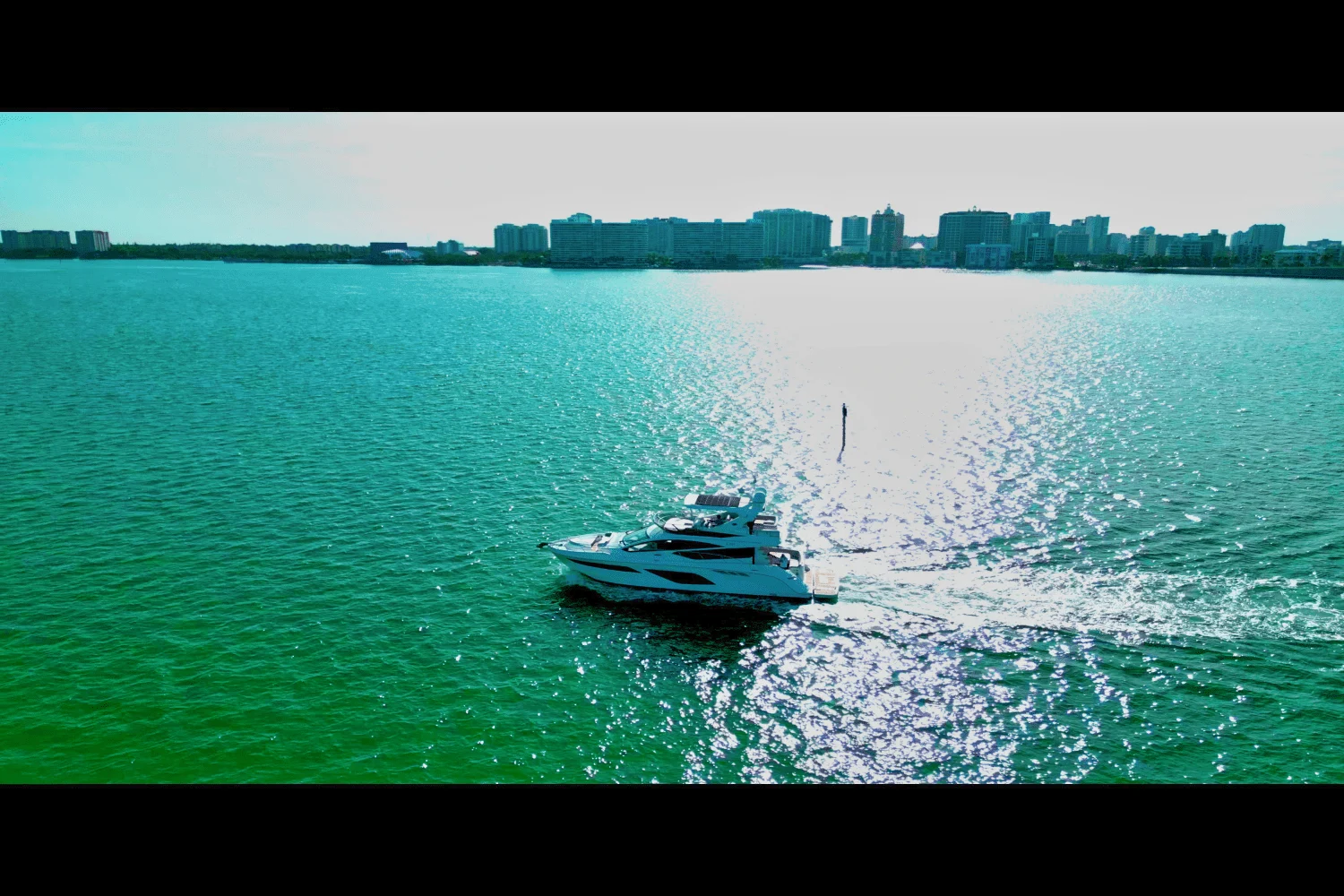 2018 Sea Ray
                                                             L550FLY Image Thumbnail #12