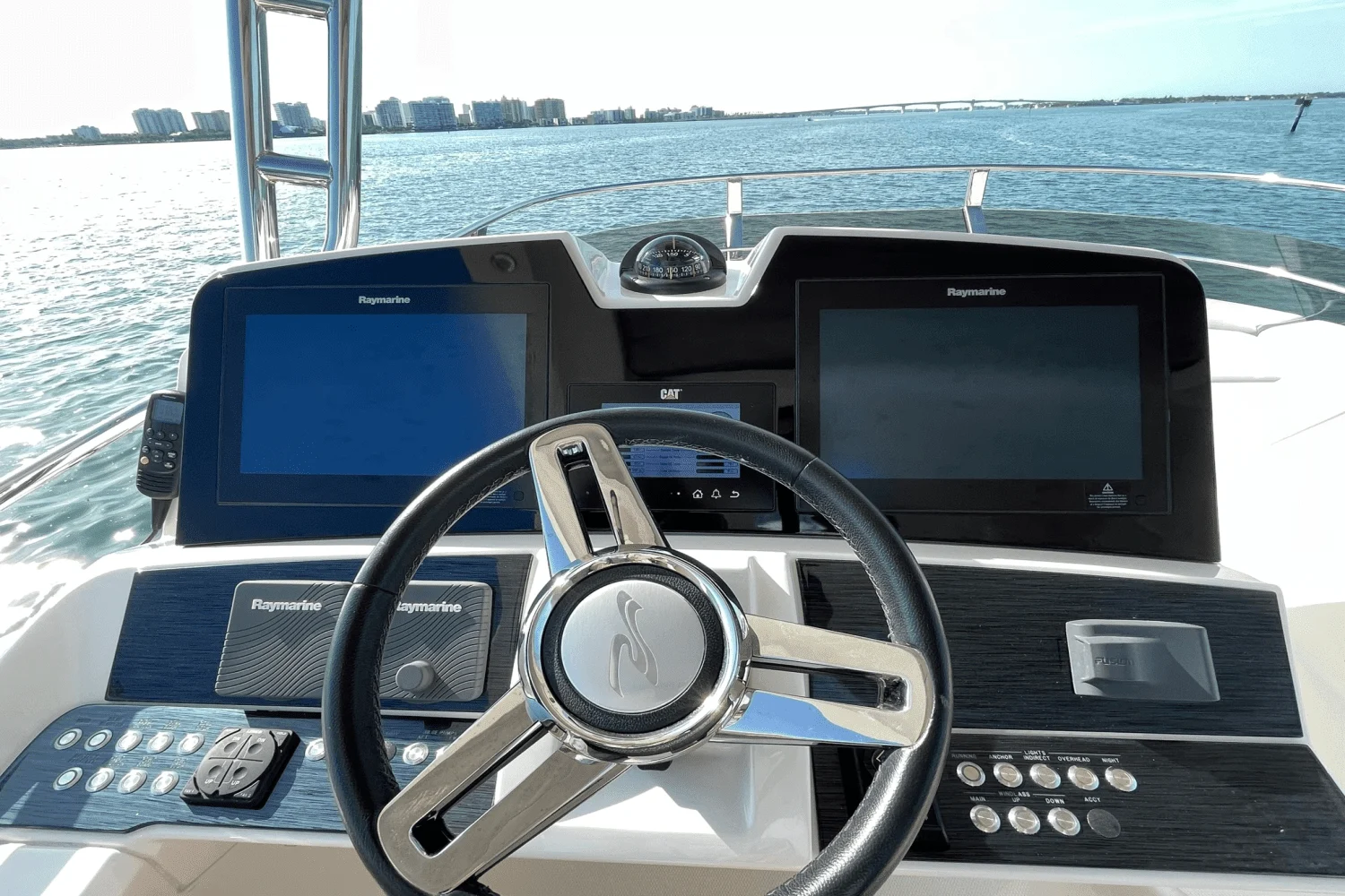 2018 Sea Ray
                                                             L550FLY Image Thumbnail #19