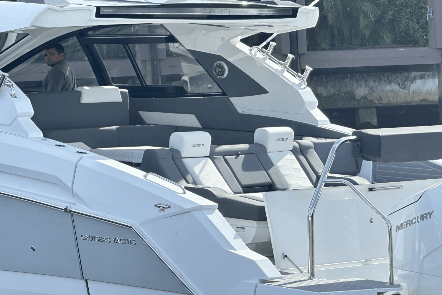 2024 Cruisers Yachts 42 GLS Outboard Image Thumbnail #24