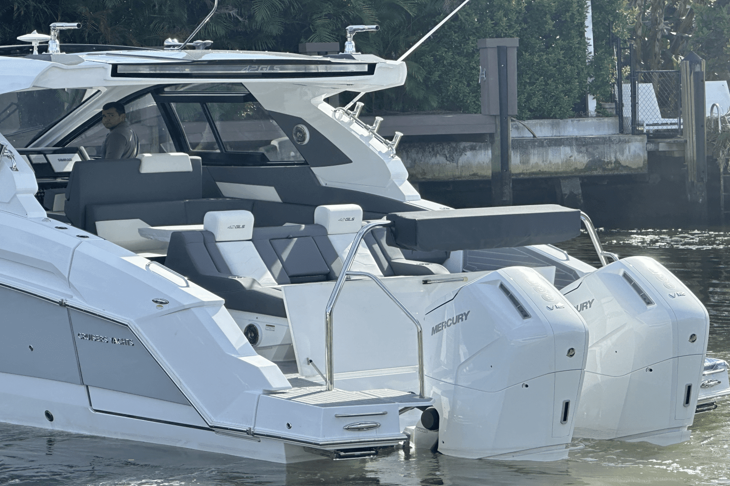 2024 Cruisers Yachts 42 GLS Outboard Image Thumbnail #23