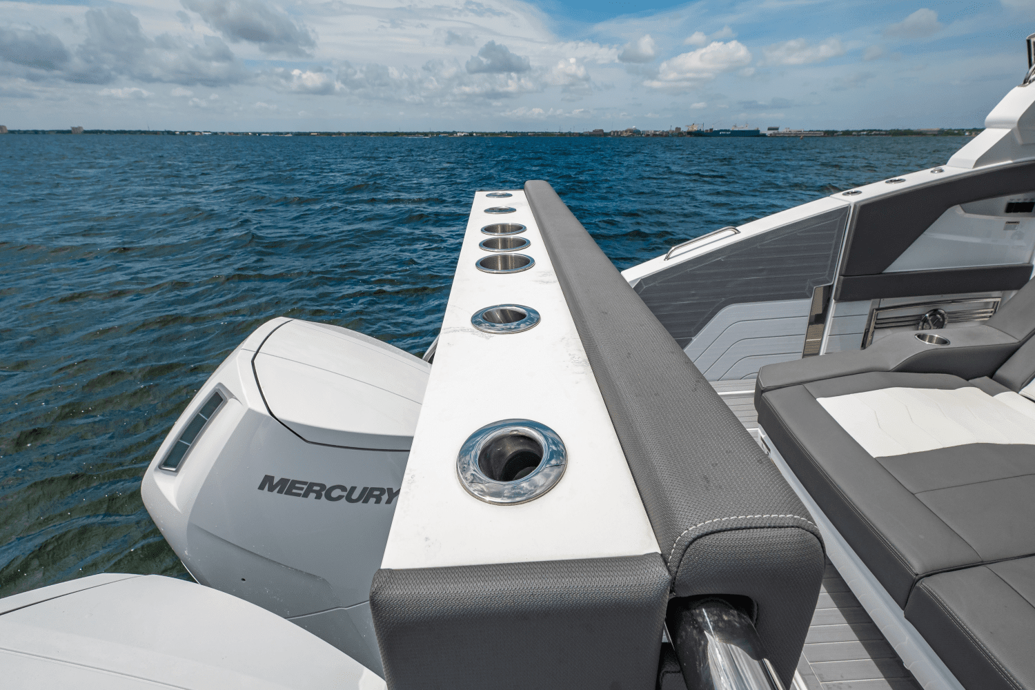 2024 Cruisers Yachts 42 GLS Outboard Image Thumbnail #35