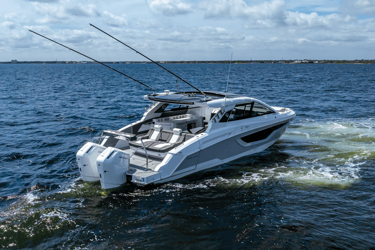 2024 Cruisers Yachts 42 GLS Outboard Image Thumbnail #17