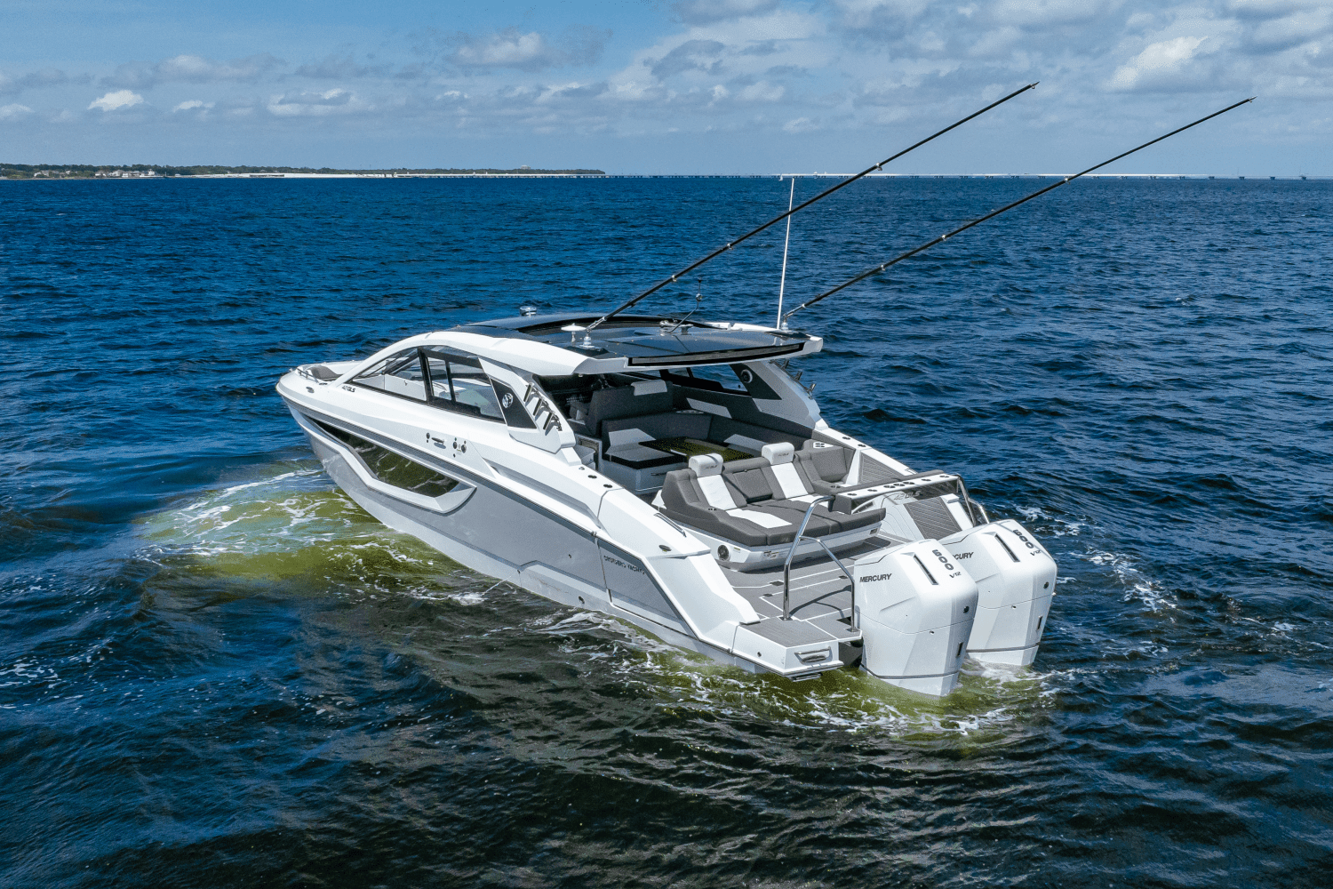 2024 Cruisers Yachts 42 GLS Outboard Image Thumbnail #5